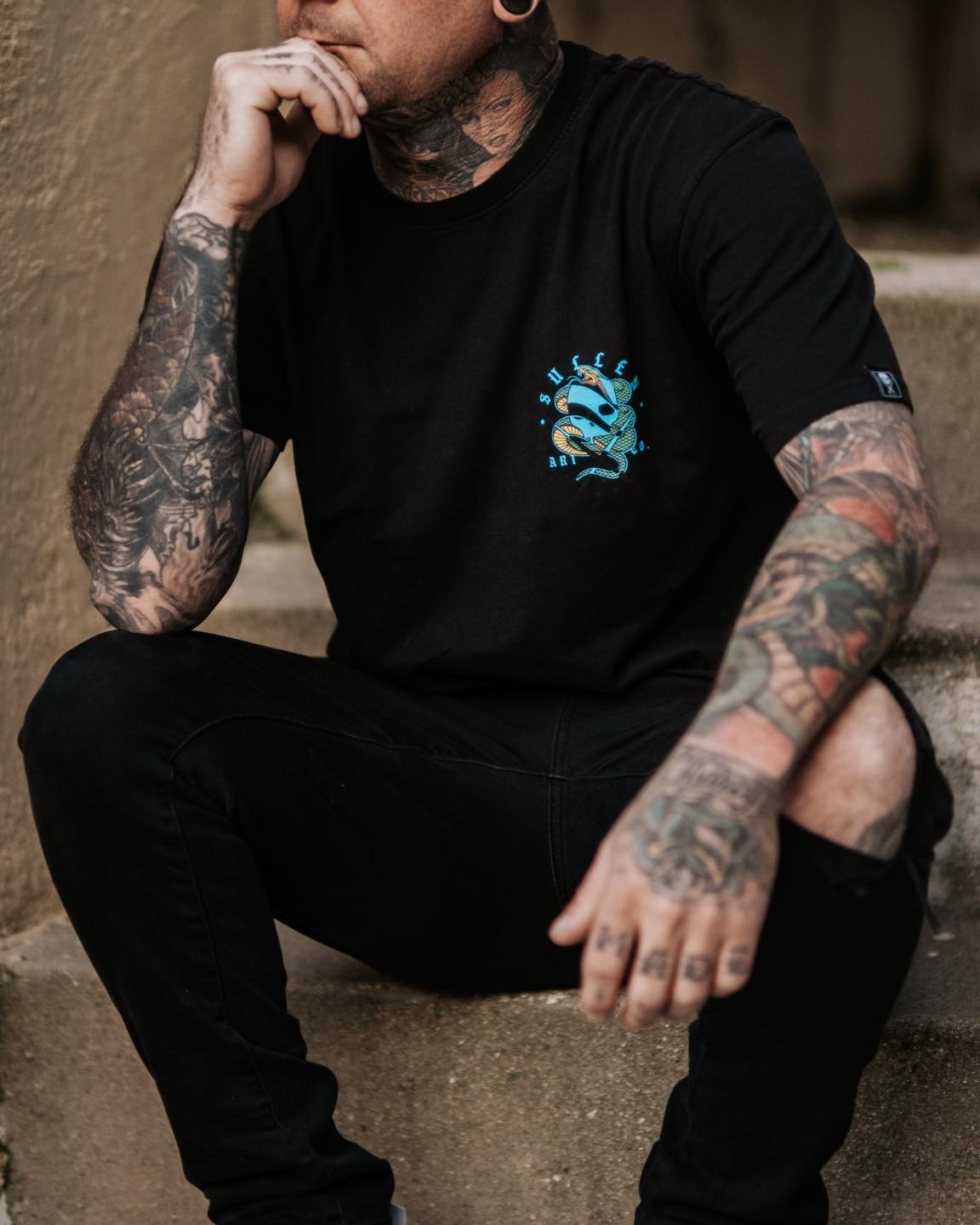 SULLEN CLOTHING FORBIDDEN FRUIT PREMIUM T-SHIRT