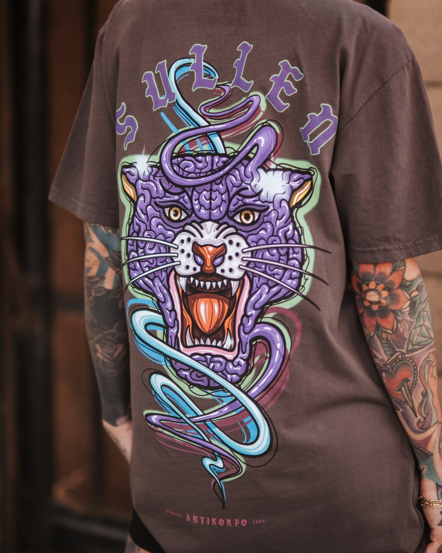 SULLEN CLOTHING ANTI-PANTHER PREMIUM T-SHIRT