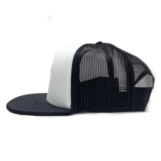 DC SHOES GAS STATION BLACK & WHITE TRUCKER HAT CAP