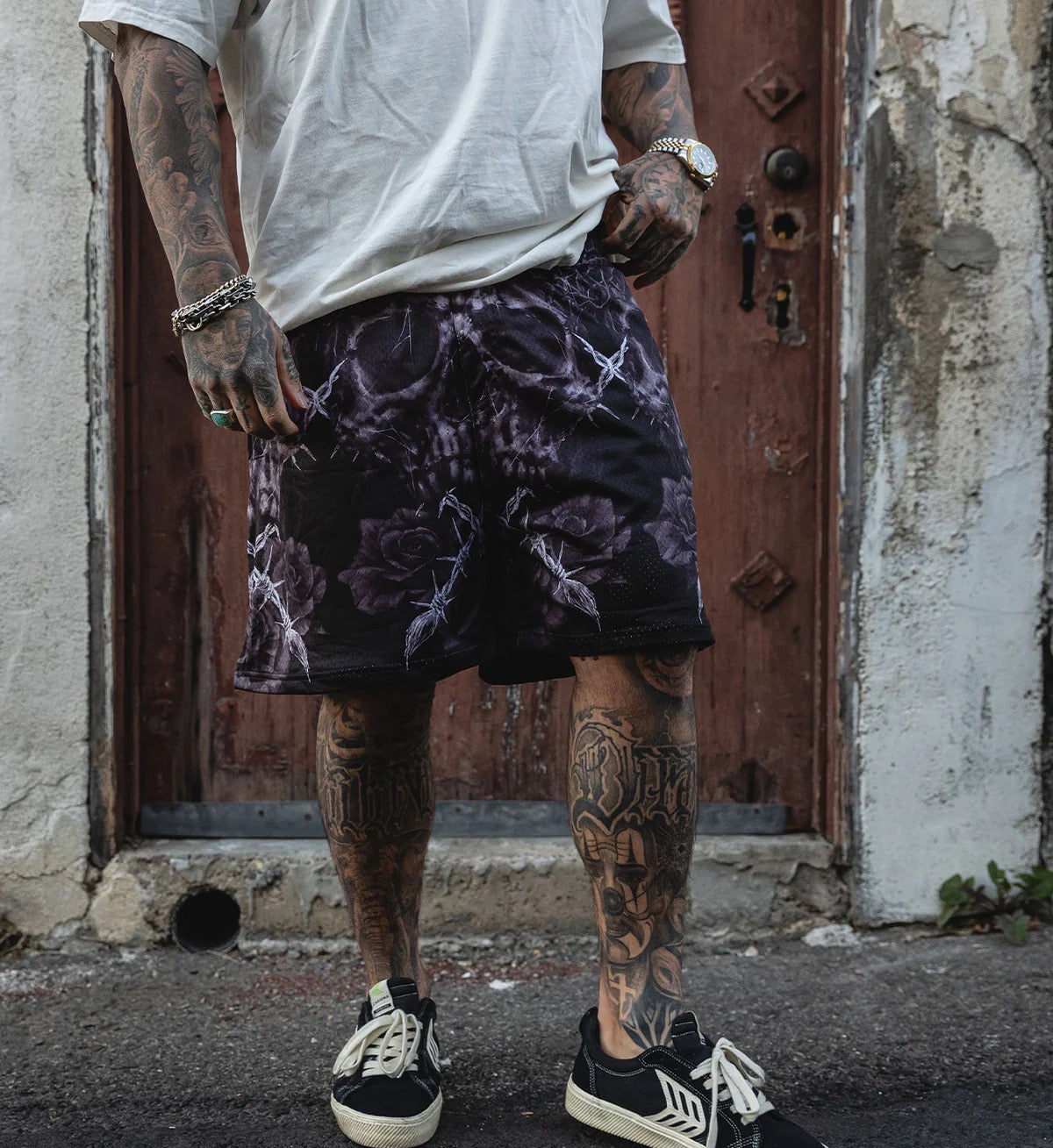 SULLEN CLOTHING THE DARKNESS MESH SHORTS