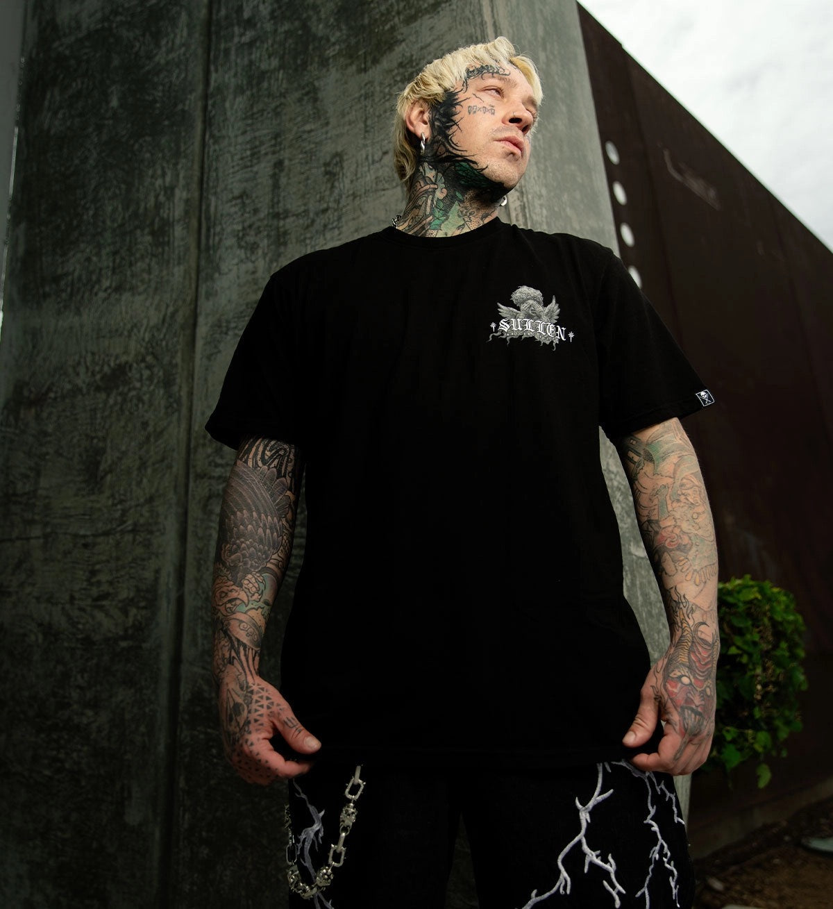 SULLEN CLOTHING VIRTUE JET BLACK PREMIUM T-SHIRT