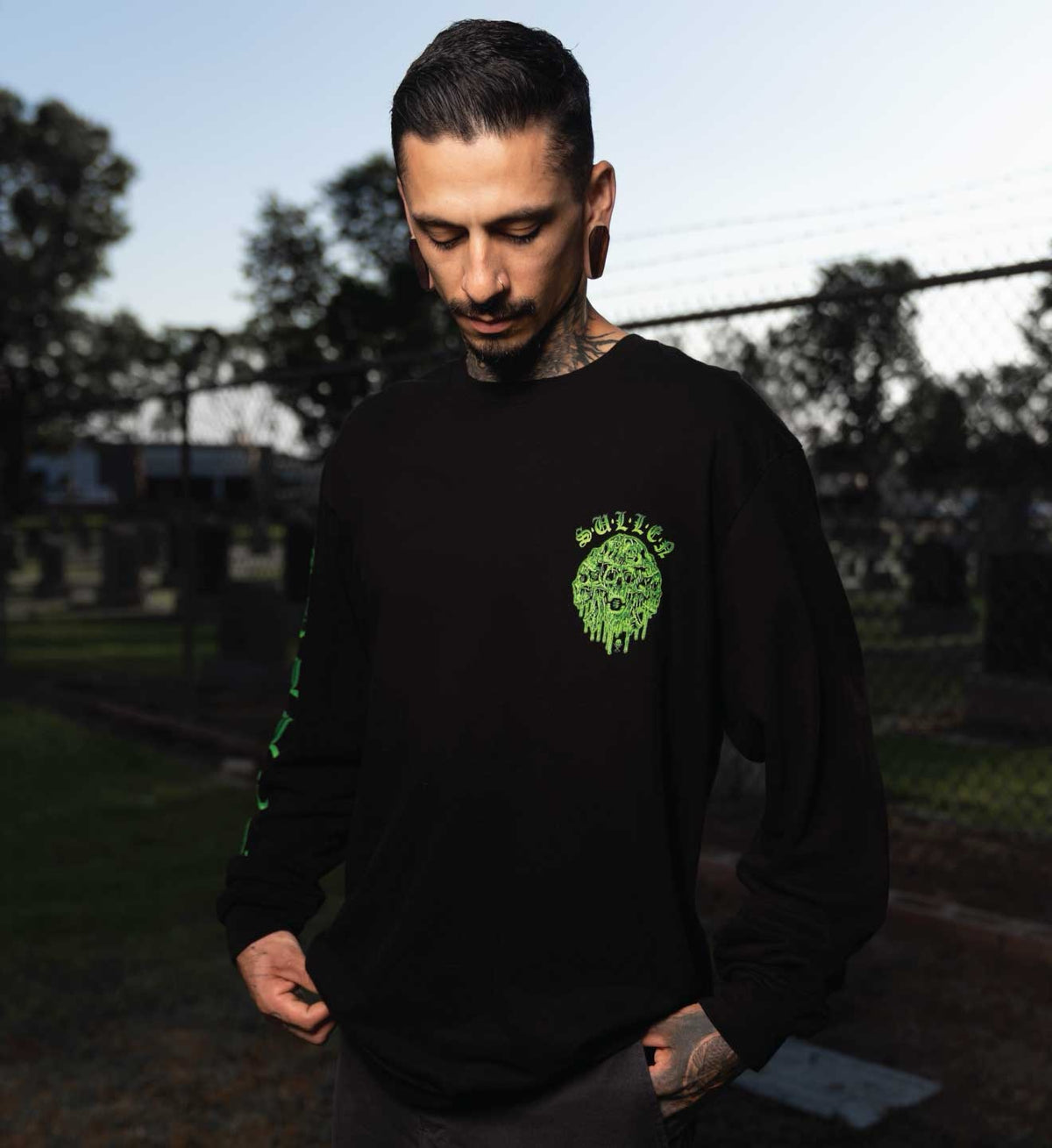 SULLEN CLOTHING MELTING SKULLS FRENCH TERRY LONG SLEEVE T-SHIRT