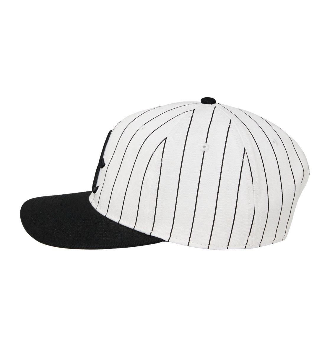 DC SHOES DUGOUT WHITE PINSTRIPE SNAPBACK CAP