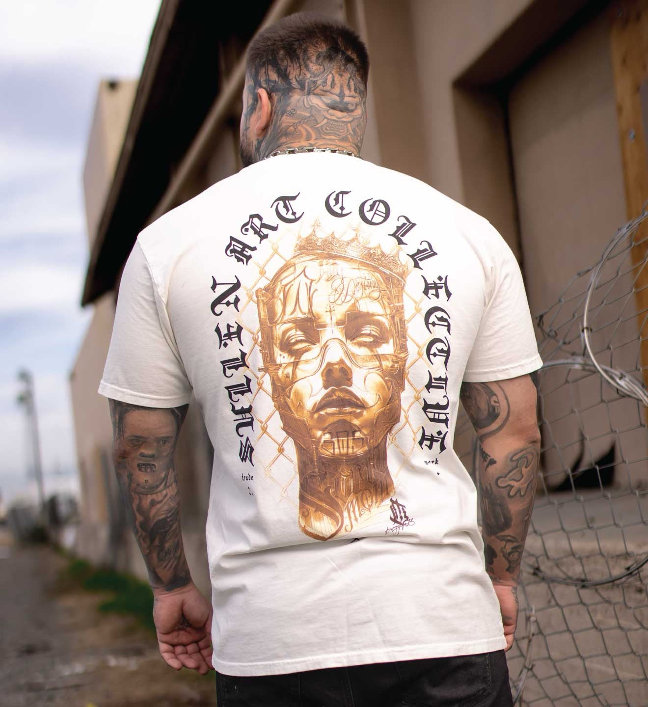 SULLEN CLOTHING FUTURE FAMININE PREMIUM T-SHIRT