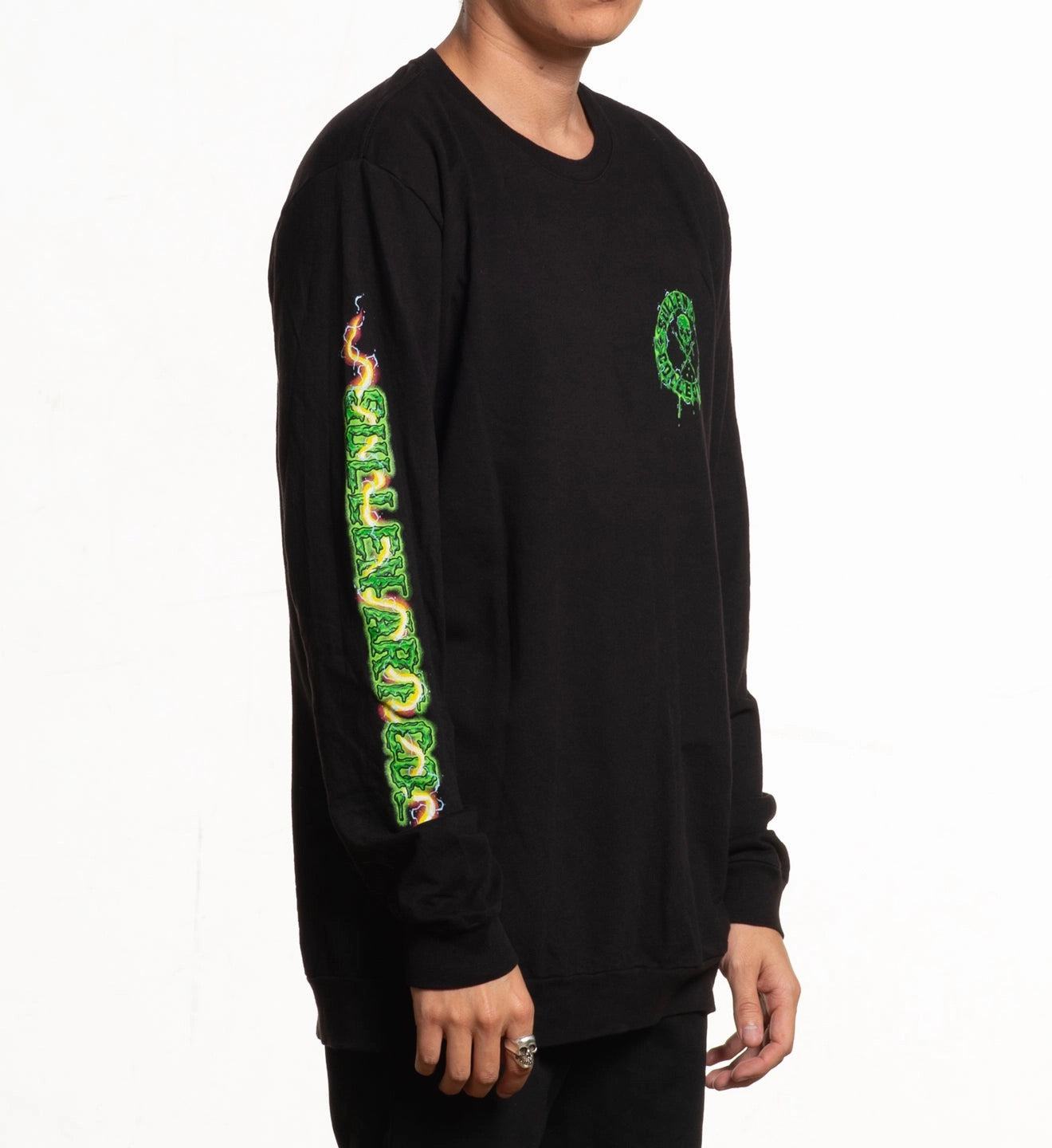SULLEN CLOTHING GHOSTBUSTERS SLIMER BADGE LONG SLEEVE T-SHIRT
