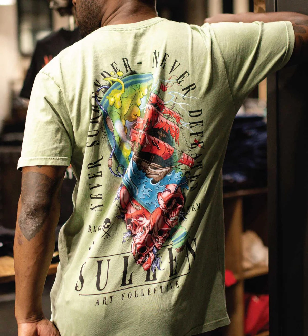 SULLEN CLOTHING PIRATES "1 TON" PREMIUM T-SHIRT