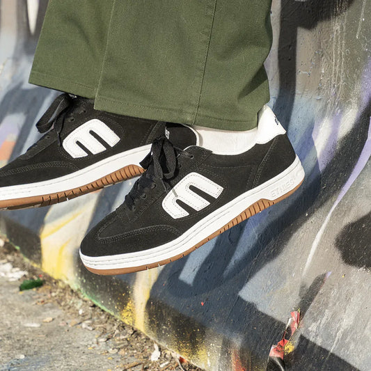 ETNIES LOCUT BLACK TRAINERS