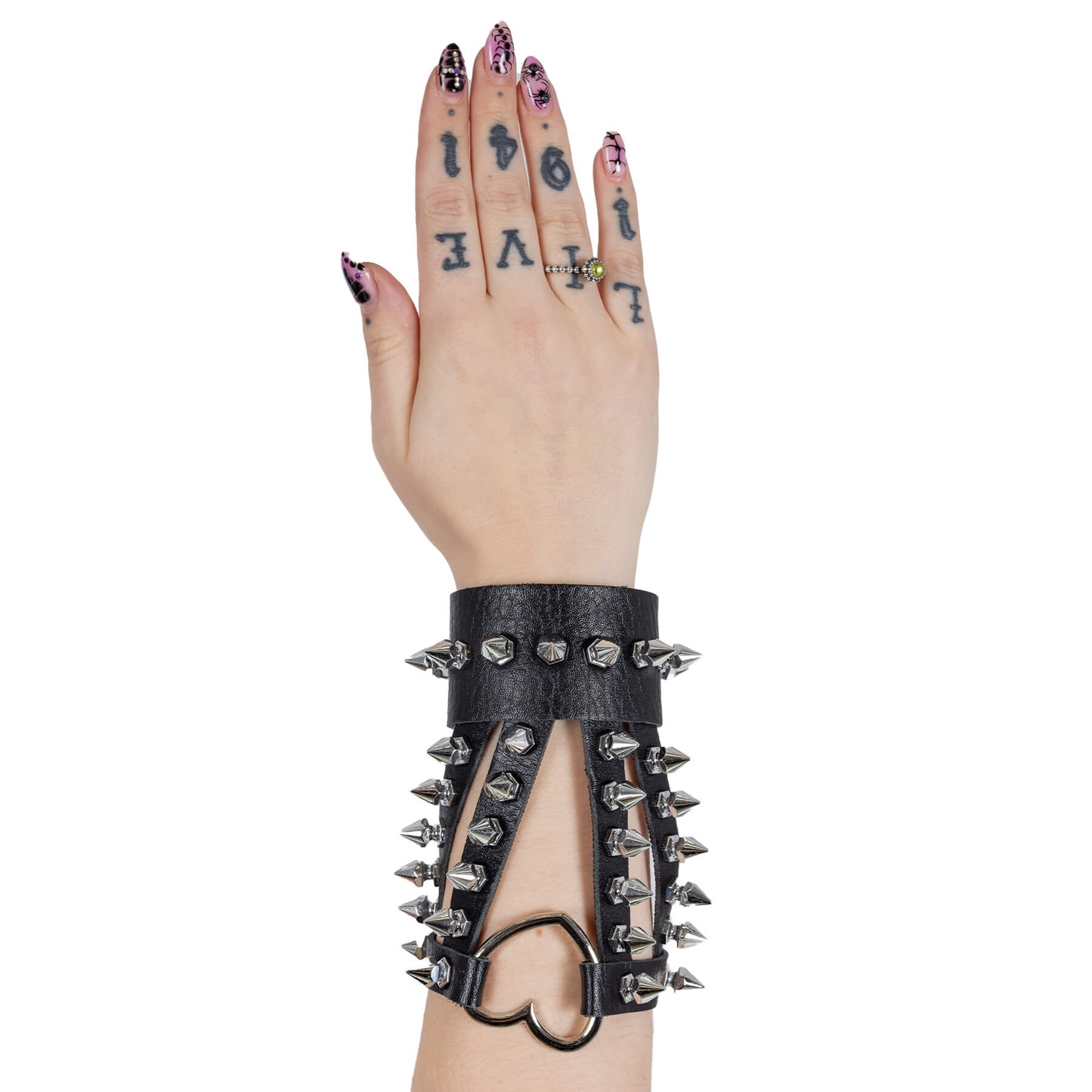 POIZEN INDUSTRIES MOIRA HEART STUD BRACELET