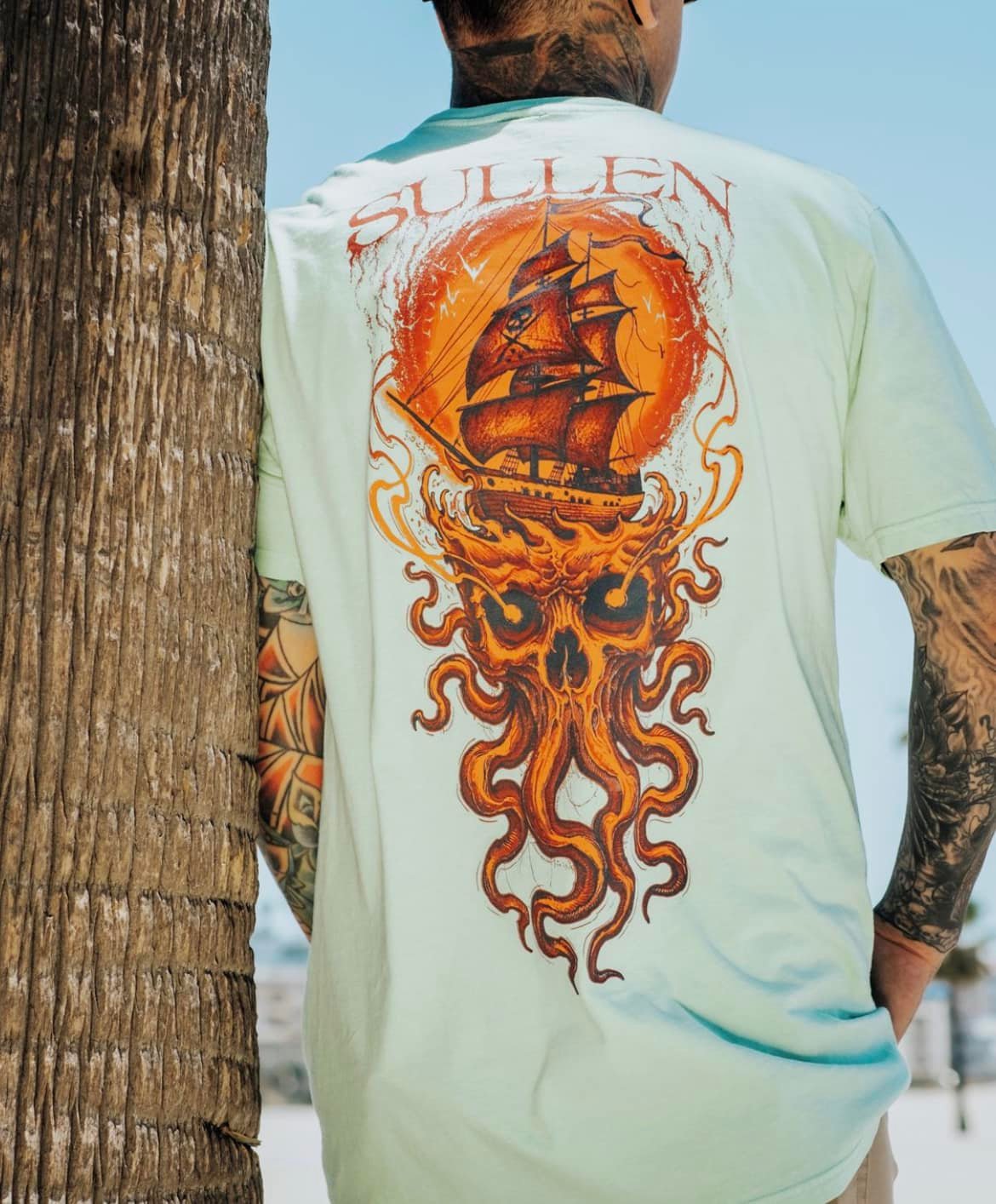 SULLEN CLOTHING DARK SHORES NEPTUNE GREEN PREMIUM T-SHIRT