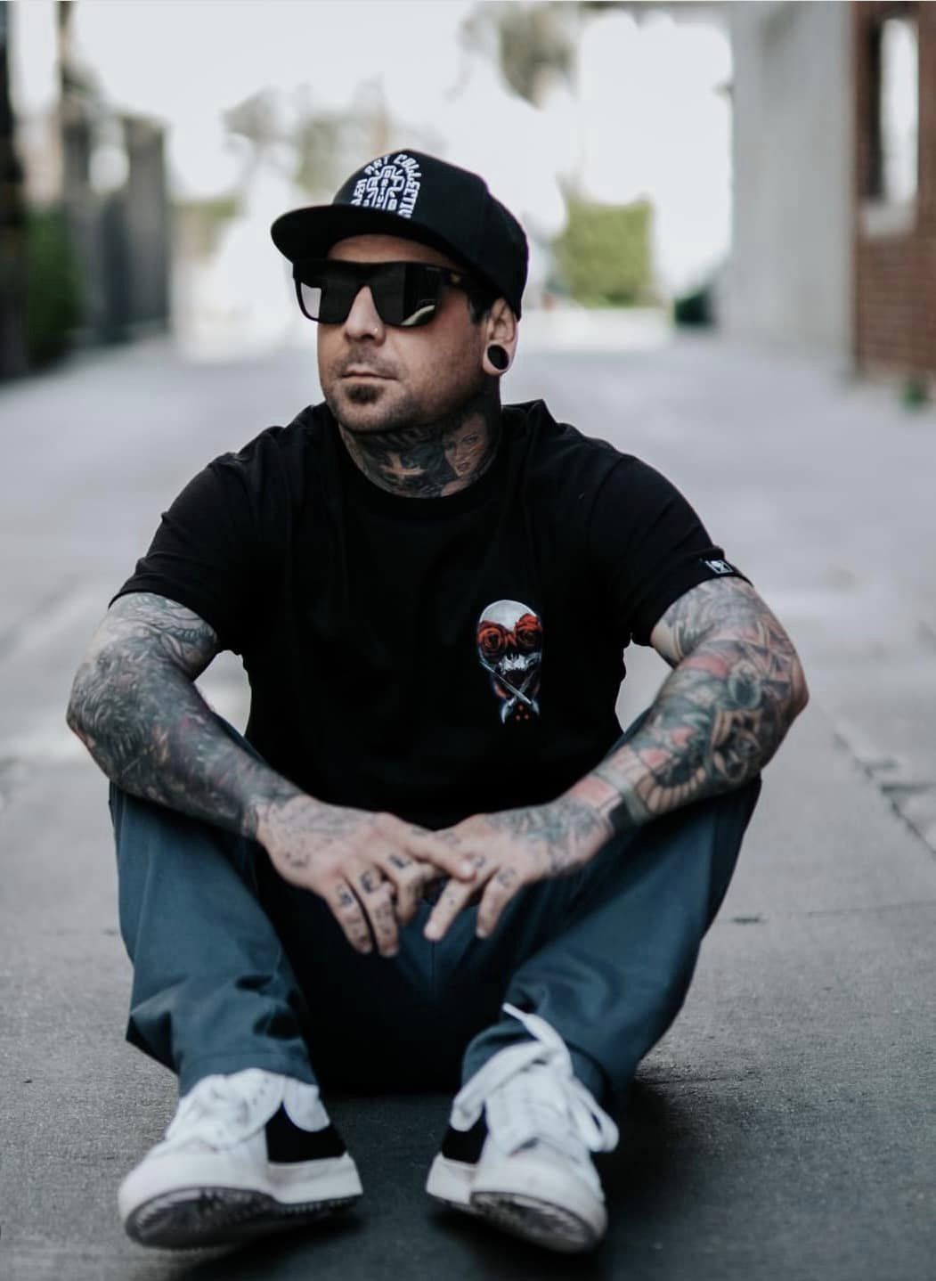 SULLEN CLOTHING THE ROSES STANDARD T-SHIRT