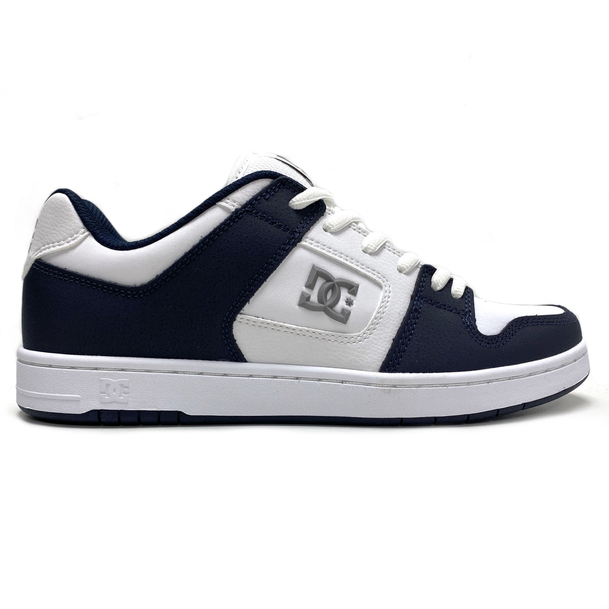 DC SHOES MANTECA 4 S DC NAVY & WHITE TRAINERS