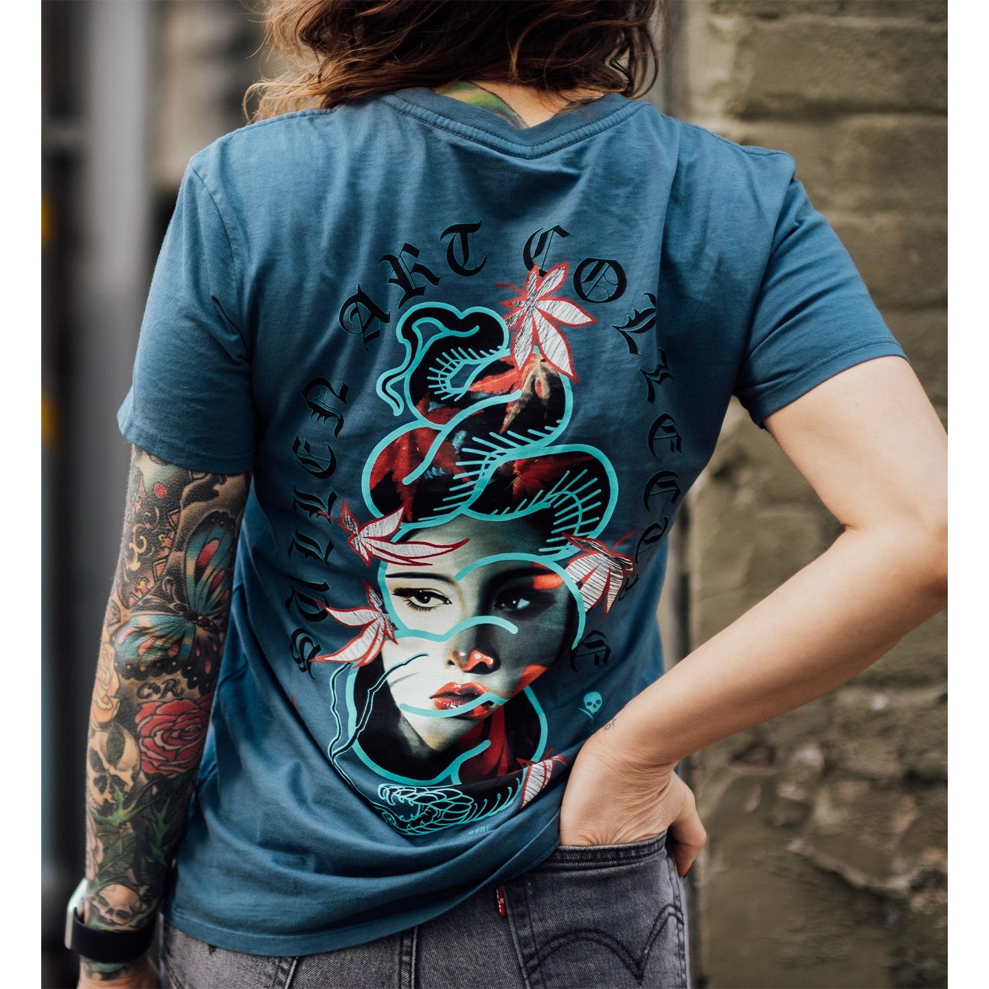 SULLEN CLOTHING GAZE AEGEAN BLUE LADIES SULLEN ANGELS T-SHIRT