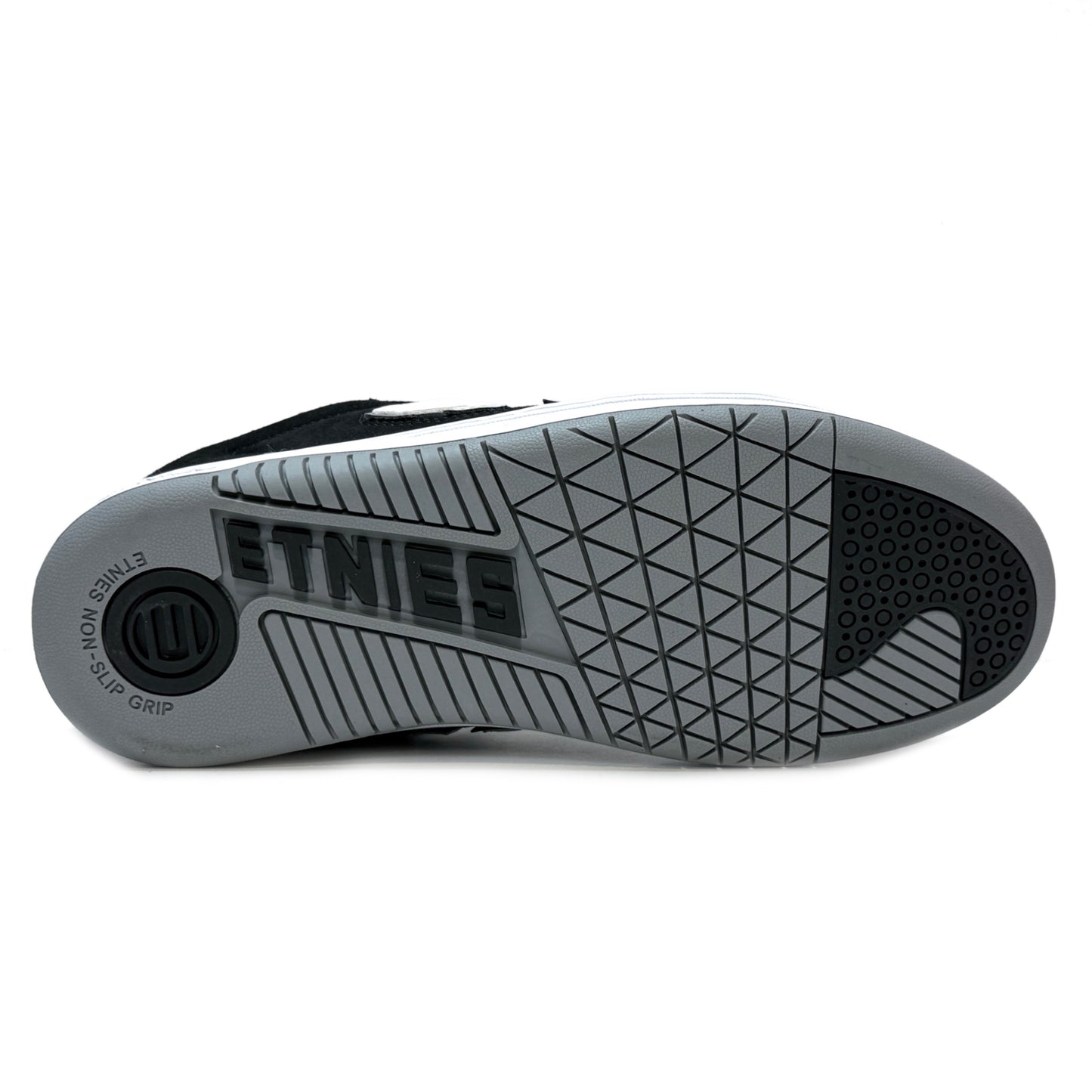 ETNIES LOCUT BLACK & WHITE TRAINERS