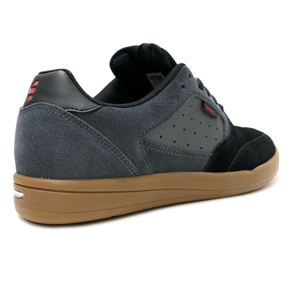 ETNIES VEER BLACK DARK GREY GUM TRAINERS (UK 11)