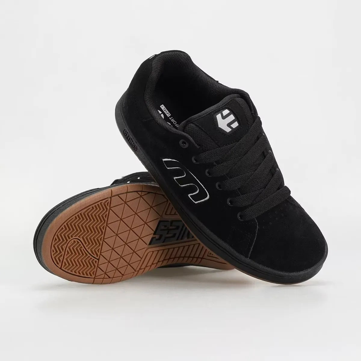 ETNIES CALLICUT BLACK & WHITE TRAINERS