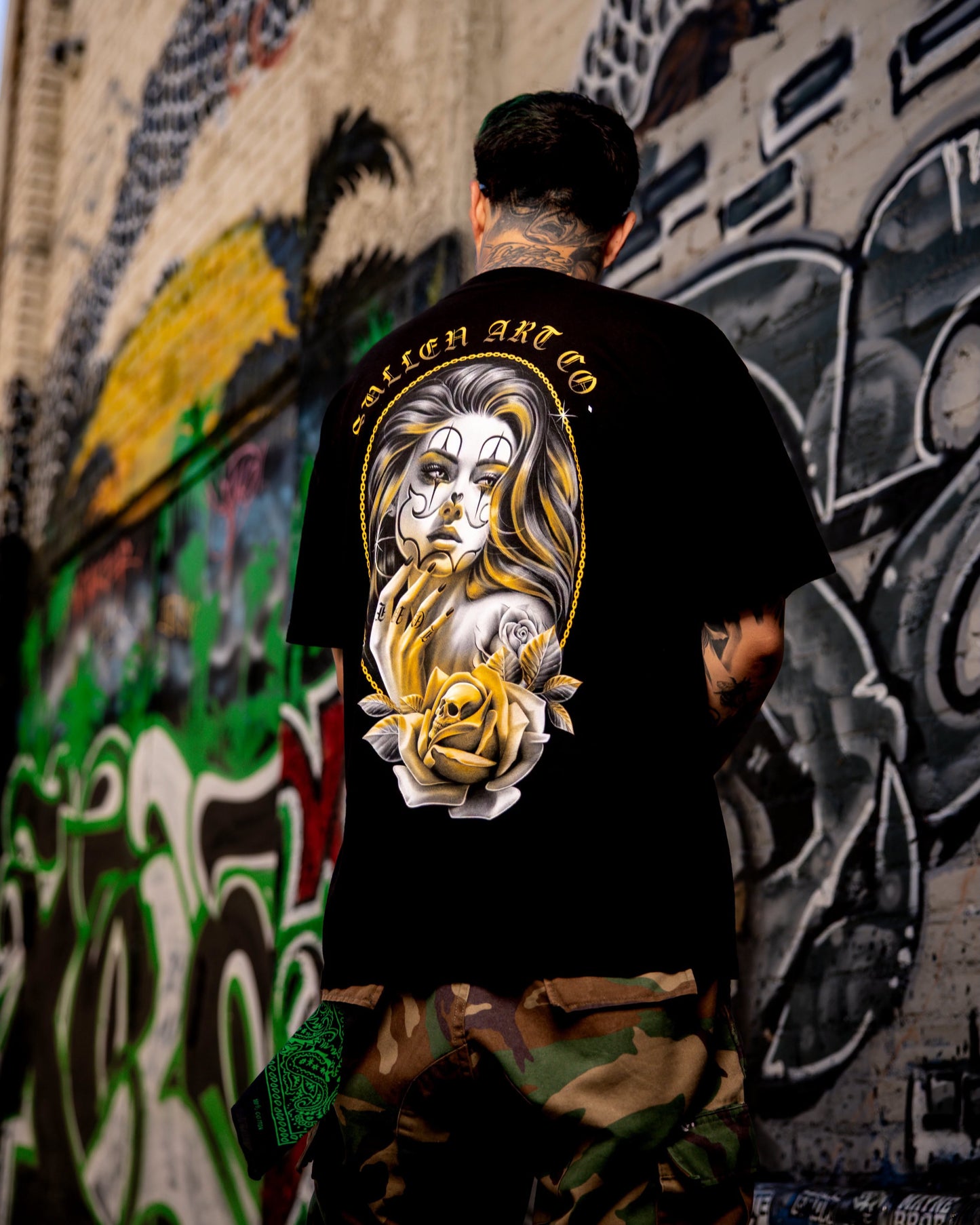SULLEN CLOTHING GOLD GAZE "1 TON" OVERSIZED HEAVYWEIGHT PREMIUM T-SHIRT