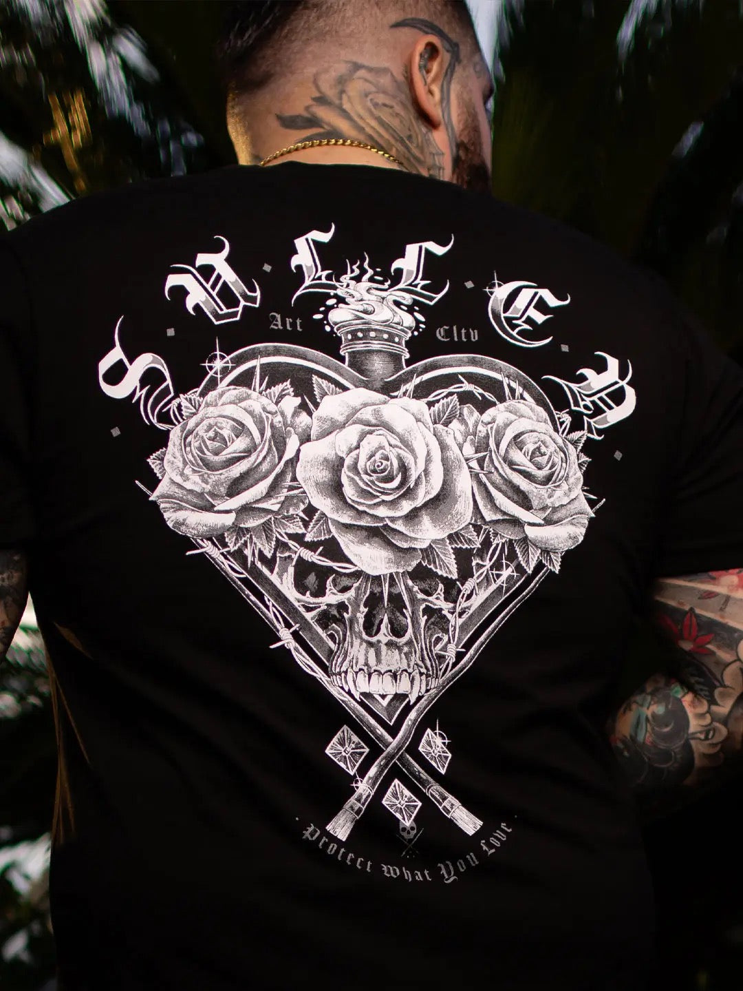 SULLEN CLOTHING DARK HEARTS JET BLACK PREMIUM T-SHIRT