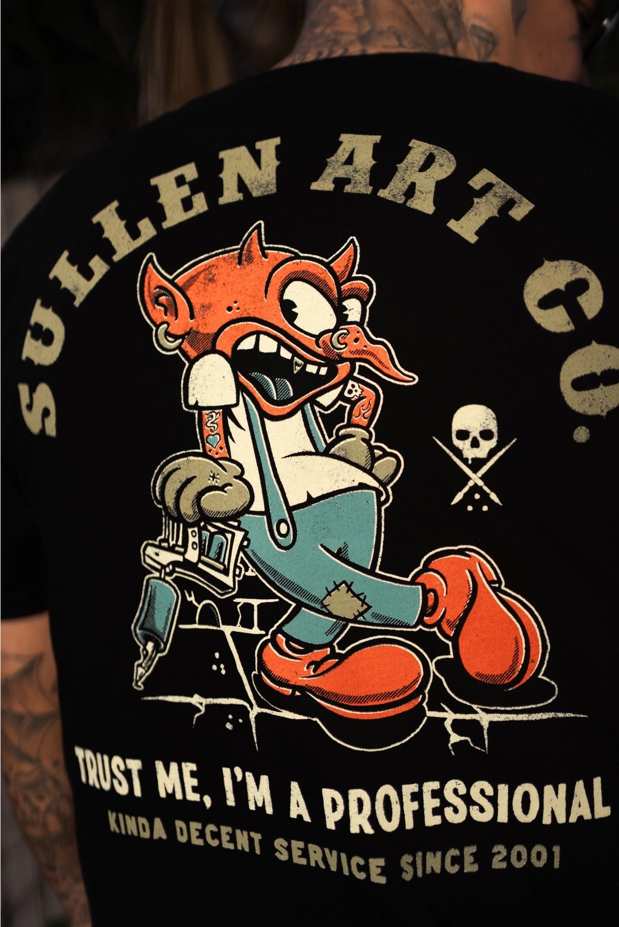 SULLEN CLOTHING TRUST ME PREMIUM T-SHIRT