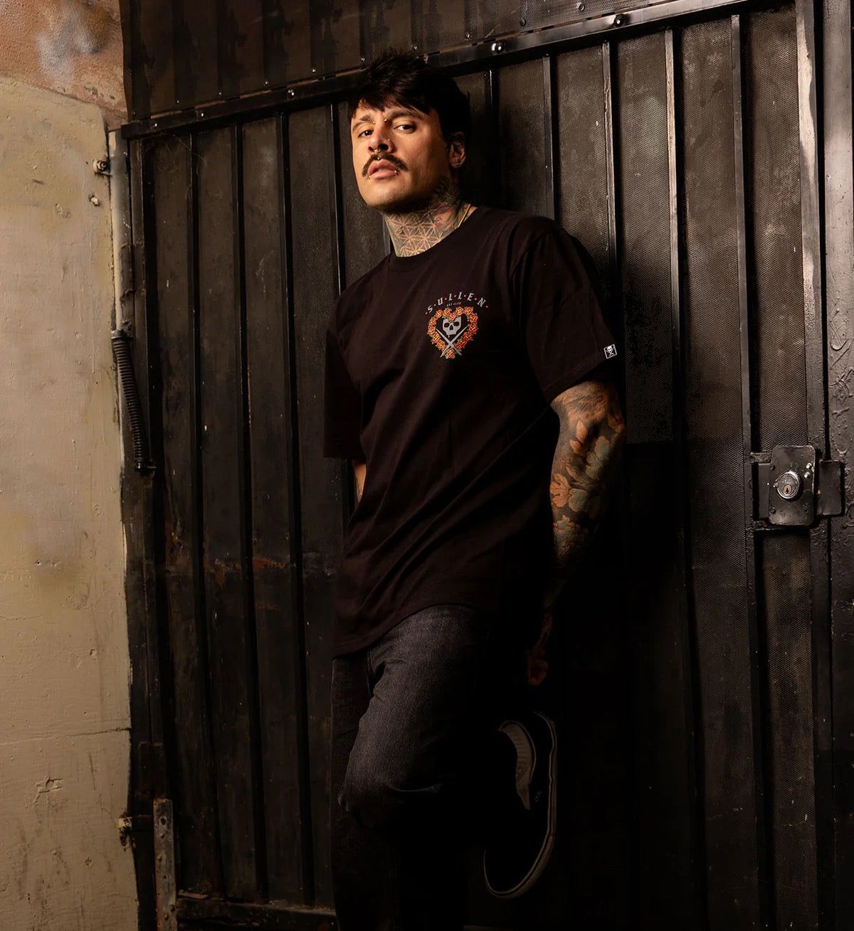 SULLEN CLOTHING TATTOOED LOVE STANDARD T-SHIRT