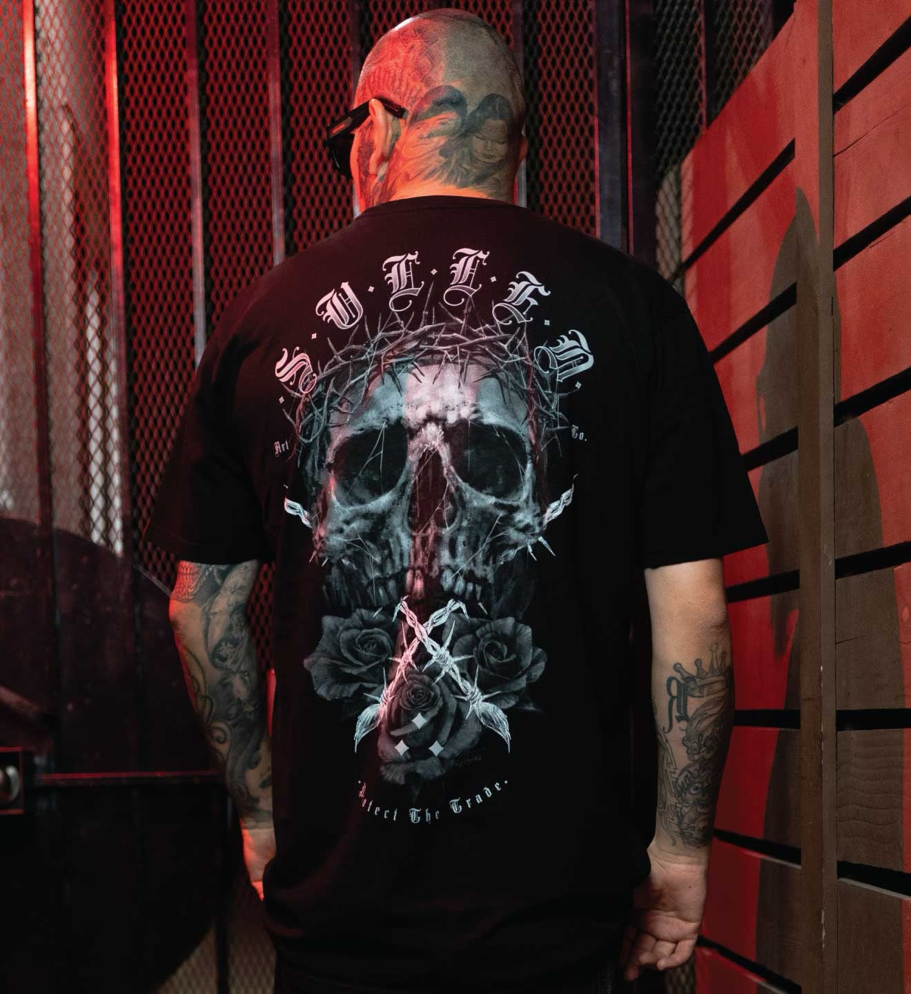 SULLEN CLOTHING THE DARKNESS PREMIUM T-SHIRT