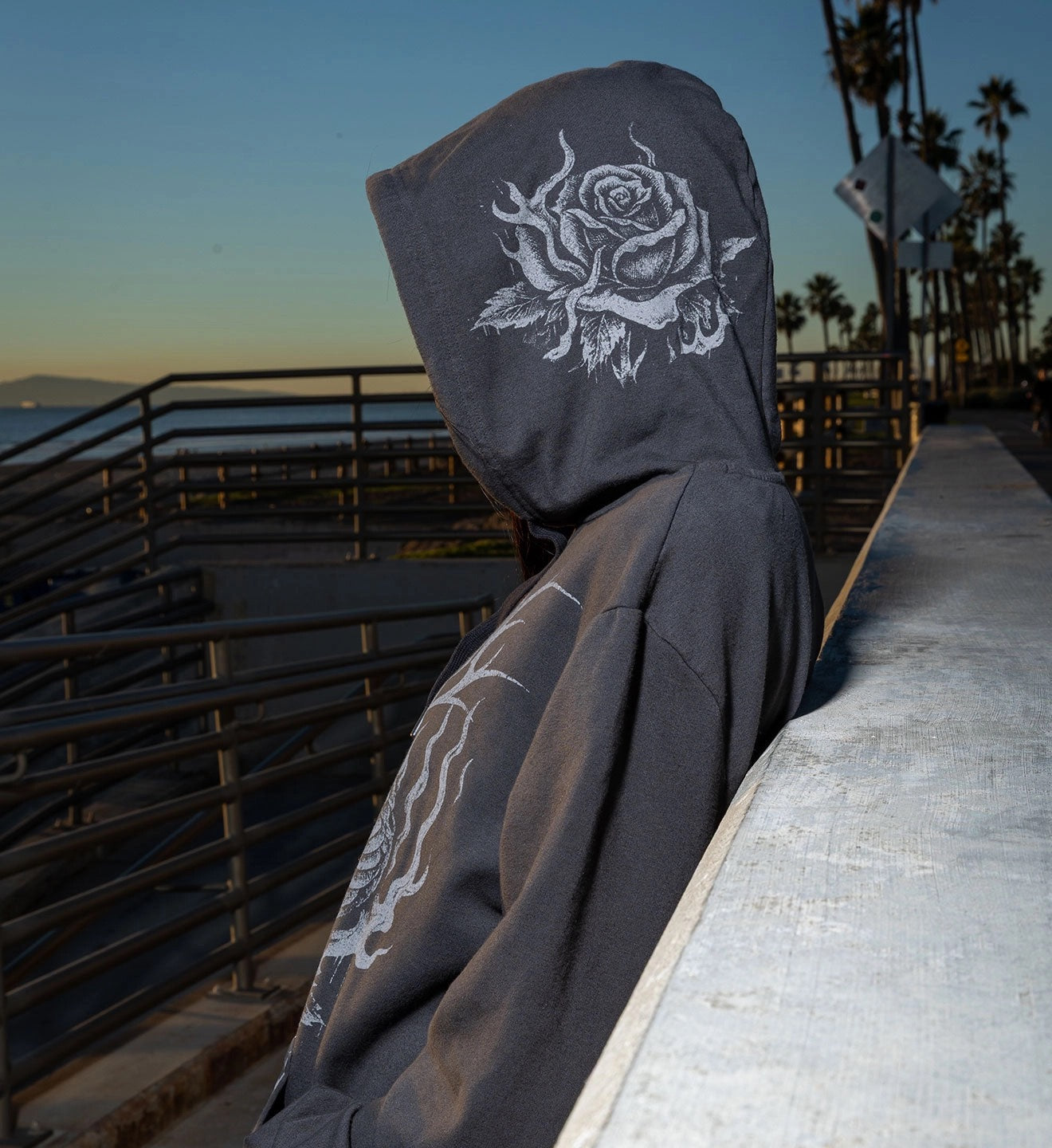 SULLEN CLOTHING SERPENTEEN WOMEN'S HOODIE