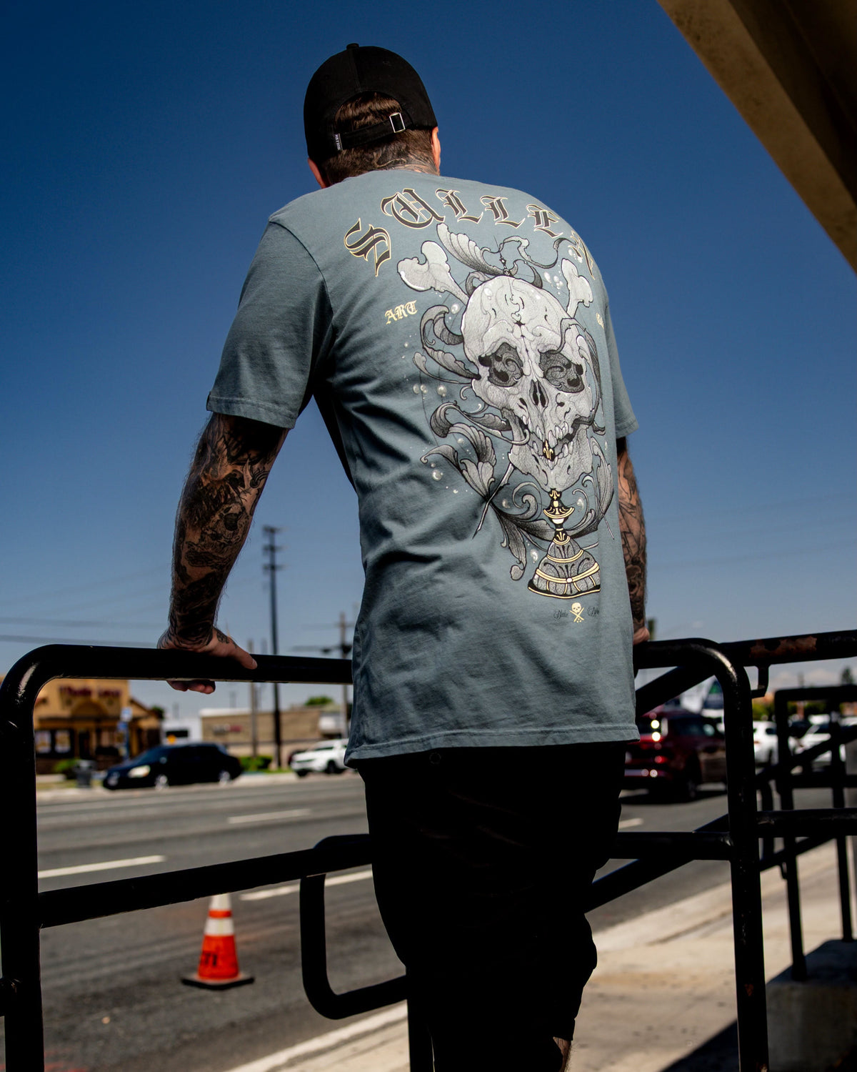 SULLEN CLOTHING BYRNES PREMIUM T-SHIRT
