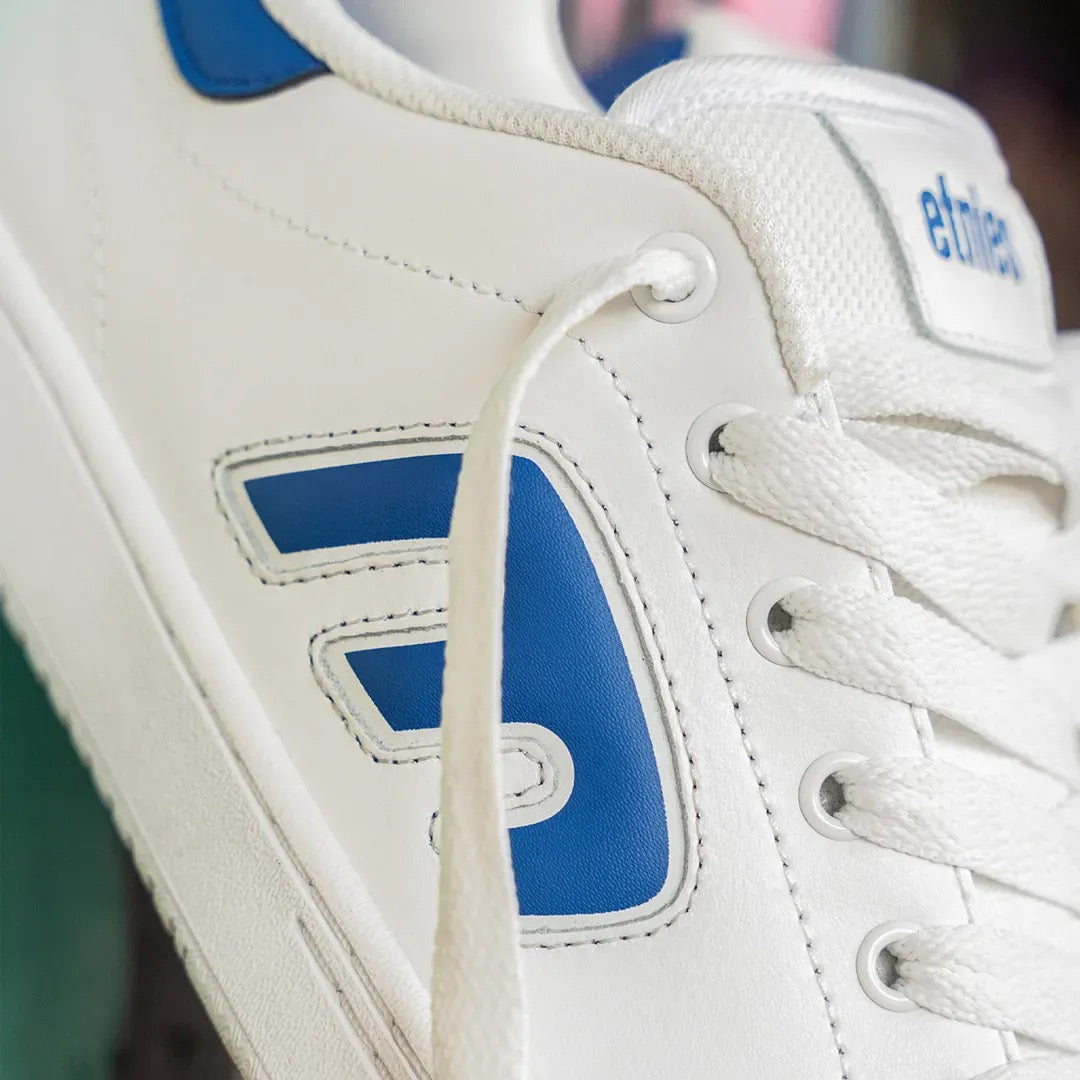 ETNIES CALLICUT WHITE & BLUE TRAINERS
