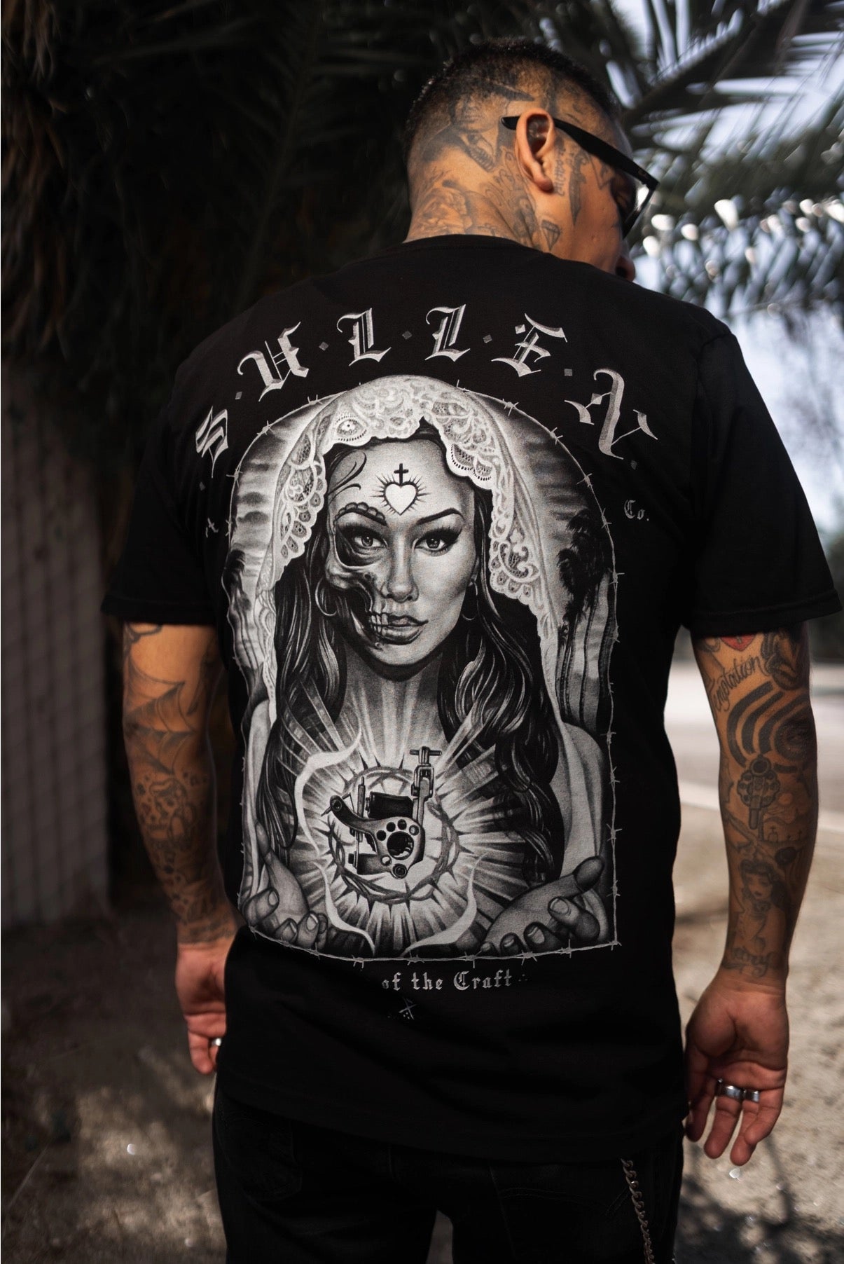 SULLEN CLOTHING GENTILE MODONNA PREMIUM T-SHIRT
