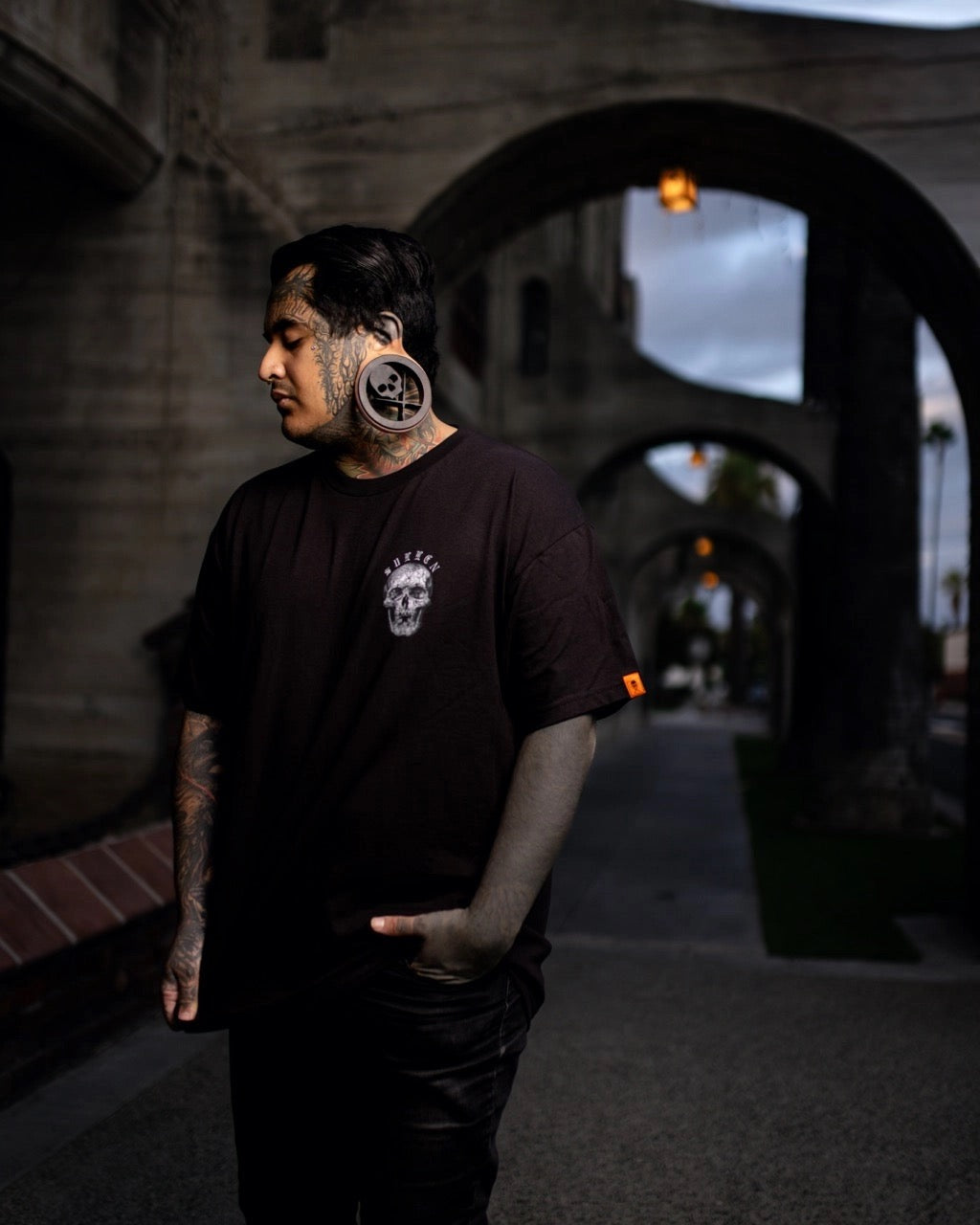 SULLEN CLOTHING MUERTE ETERNA STANDARD T-SHIRT