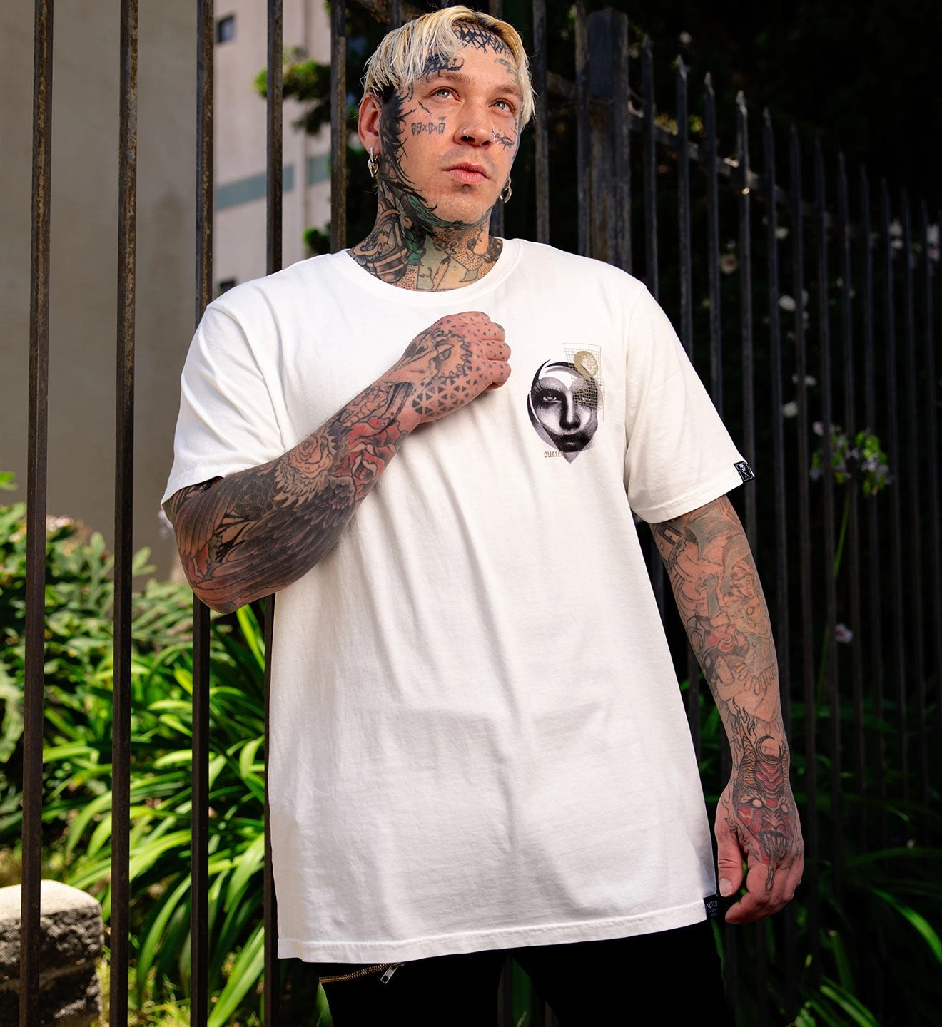 SULLEN CLOTHING NAZAR STADNICHUK ANTIQUE WHITE PREMIUM T-SHIRT