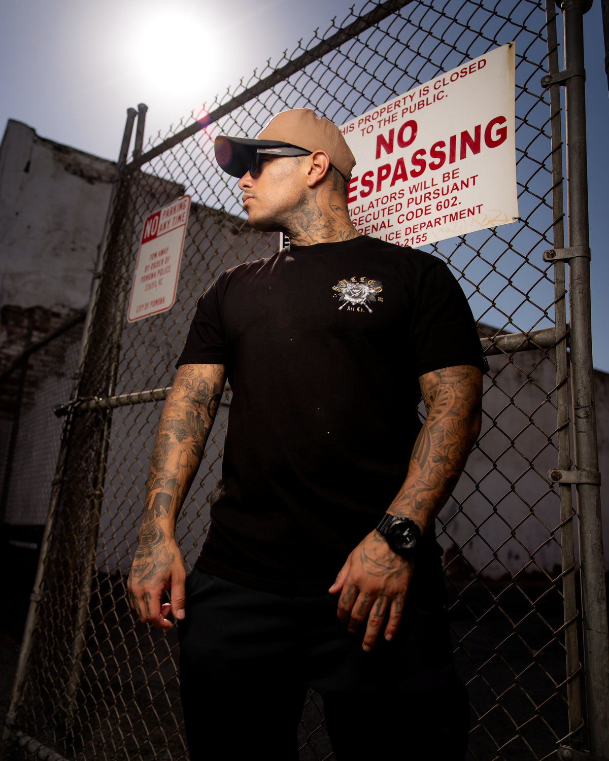 SULLEN CLOTHING LOVE ME LATER JET BLACK PREMIUM T-SHIRT