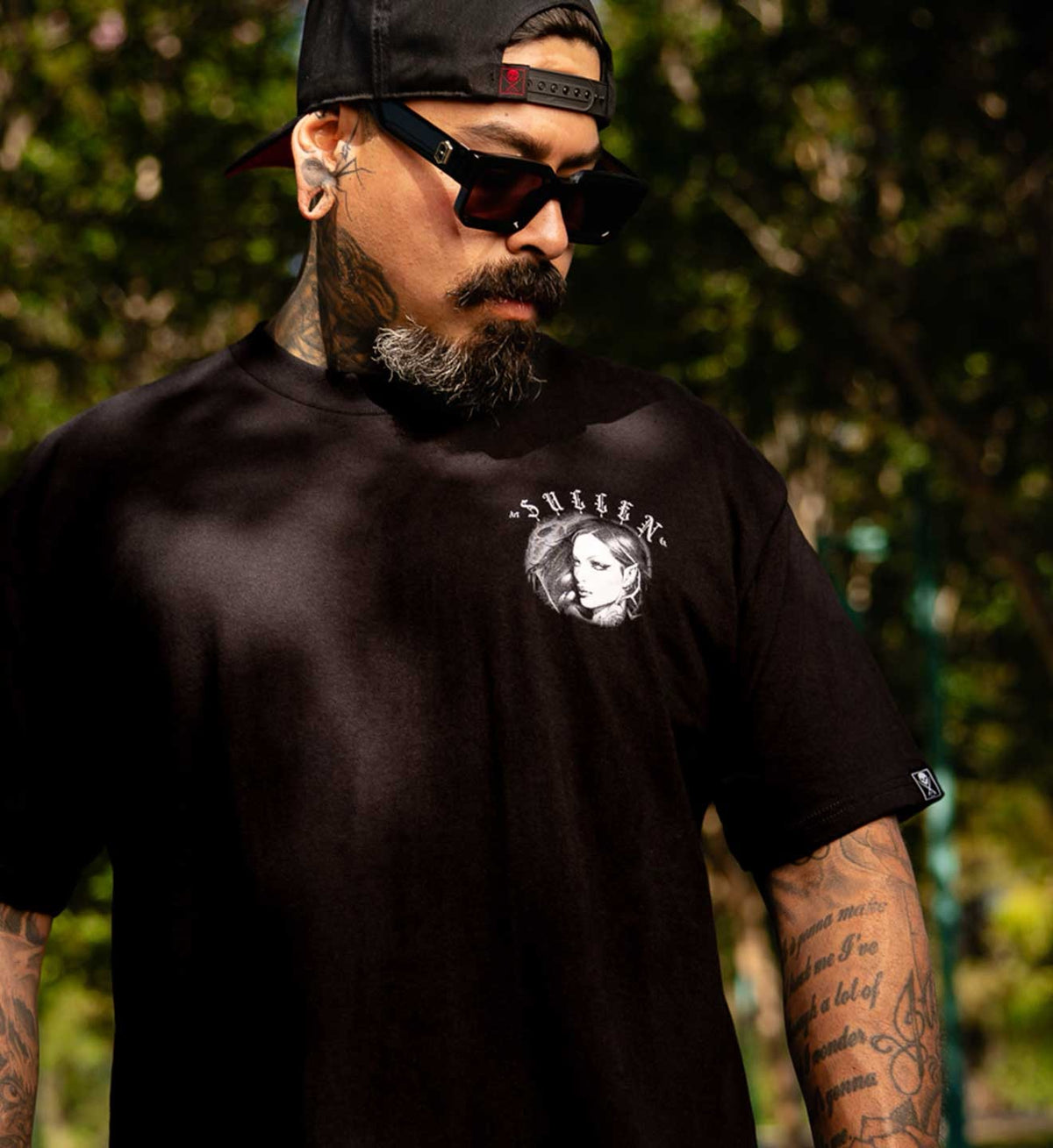 SULLEN CLOTHING KIMMIE WESSON STANDARD T-SHIRT