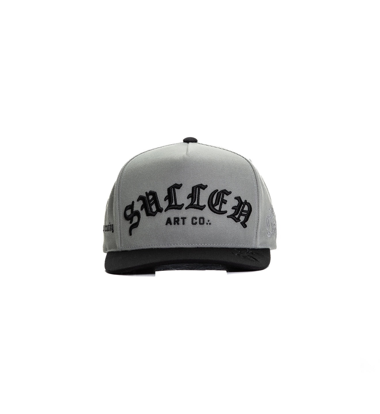 SULLEN CLOTHING ROCK SCRIPT DARK CHARCOAL SNAPBACK CAP