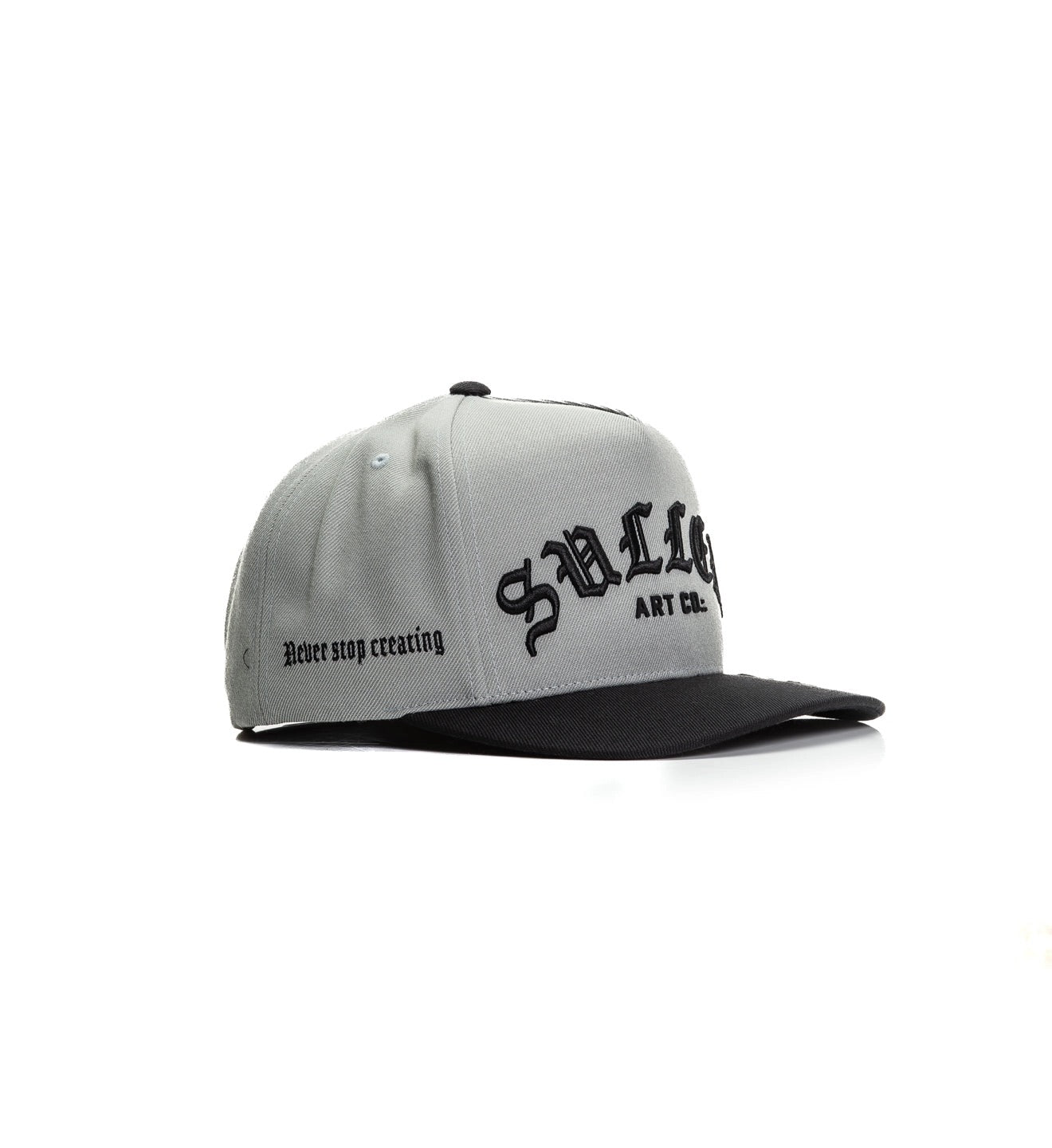 SULLEN CLOTHING ROCK SCRIPT DARK CHARCOAL SNAPBACK CAP