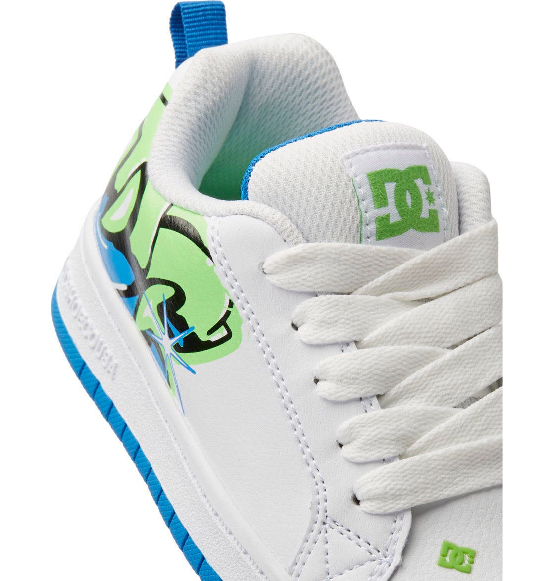 DC SHOES COURT GRAFFIK WHITE GRAFFITI PRINT KIDS TRAINERS (UK 3)