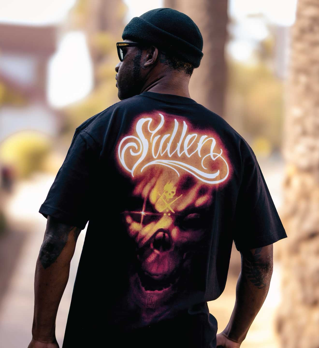 SULLEN CLOTHING APPARITION STANDARD T-SHIRT