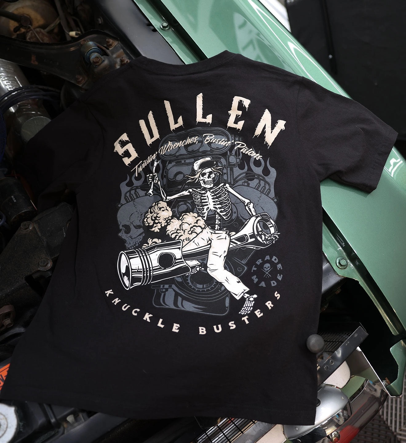 SULLEN CLOTHING KNUCKLE BUSTERS STANDARD T-SHIRT (L)