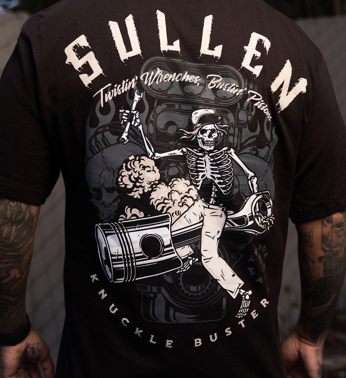 SULLEN CLOTHING KNUCKLE BUSTERS STANDARD T-SHIRT (L)