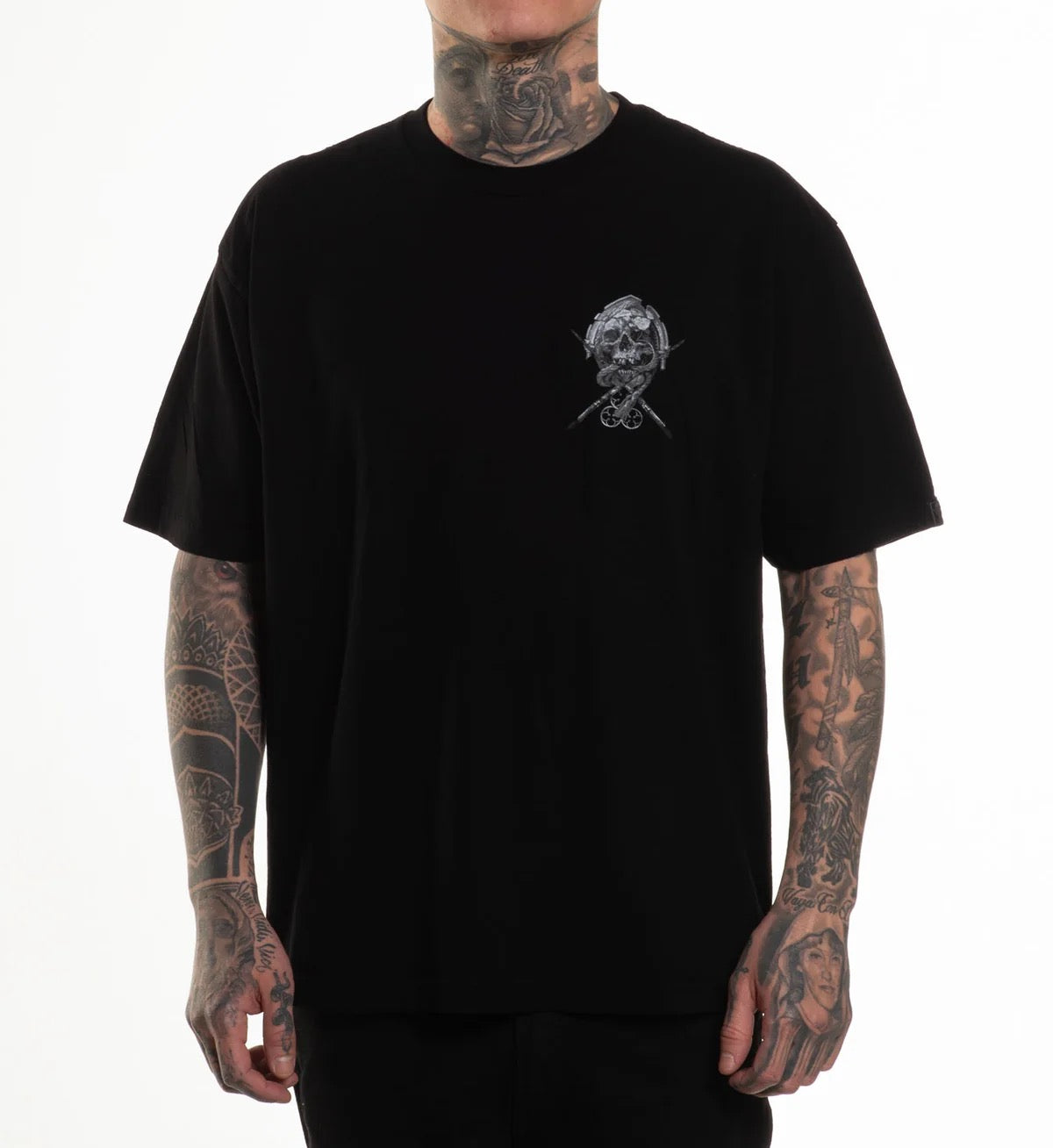 SULLEN CLOTHING OCULUS BADGE "1 TON" OVERSIZED HEAVYWEIGHT PREMIUM T-SHIRT