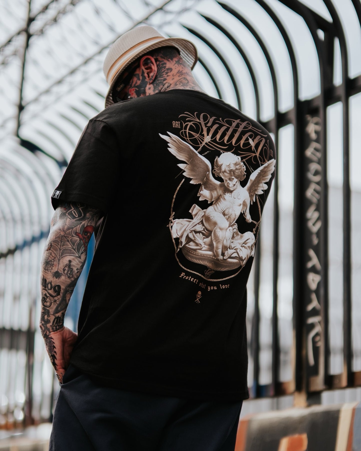 SULLEN CLOTHING QUERUBIN STANDARD T-SHIRT