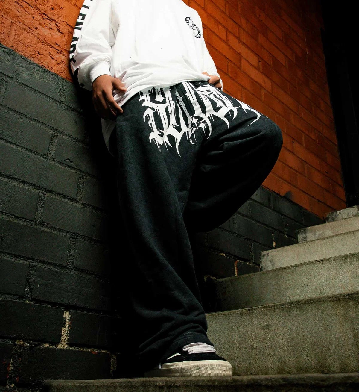 SULLEN CLOTHING BLAQ METAL SWEATPANTS