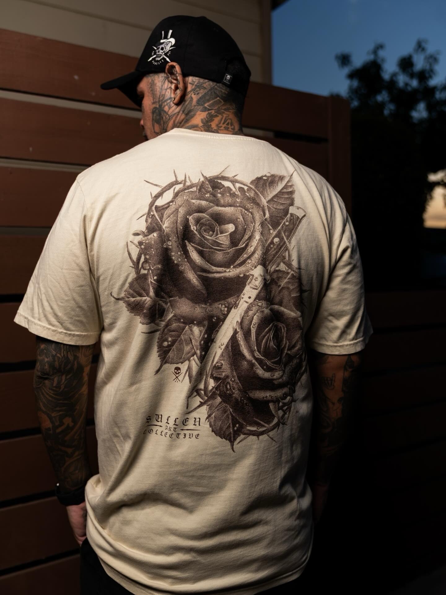 SULLEN CLOTHING OCTAVIO LEON PREMIUM T-SHIRT