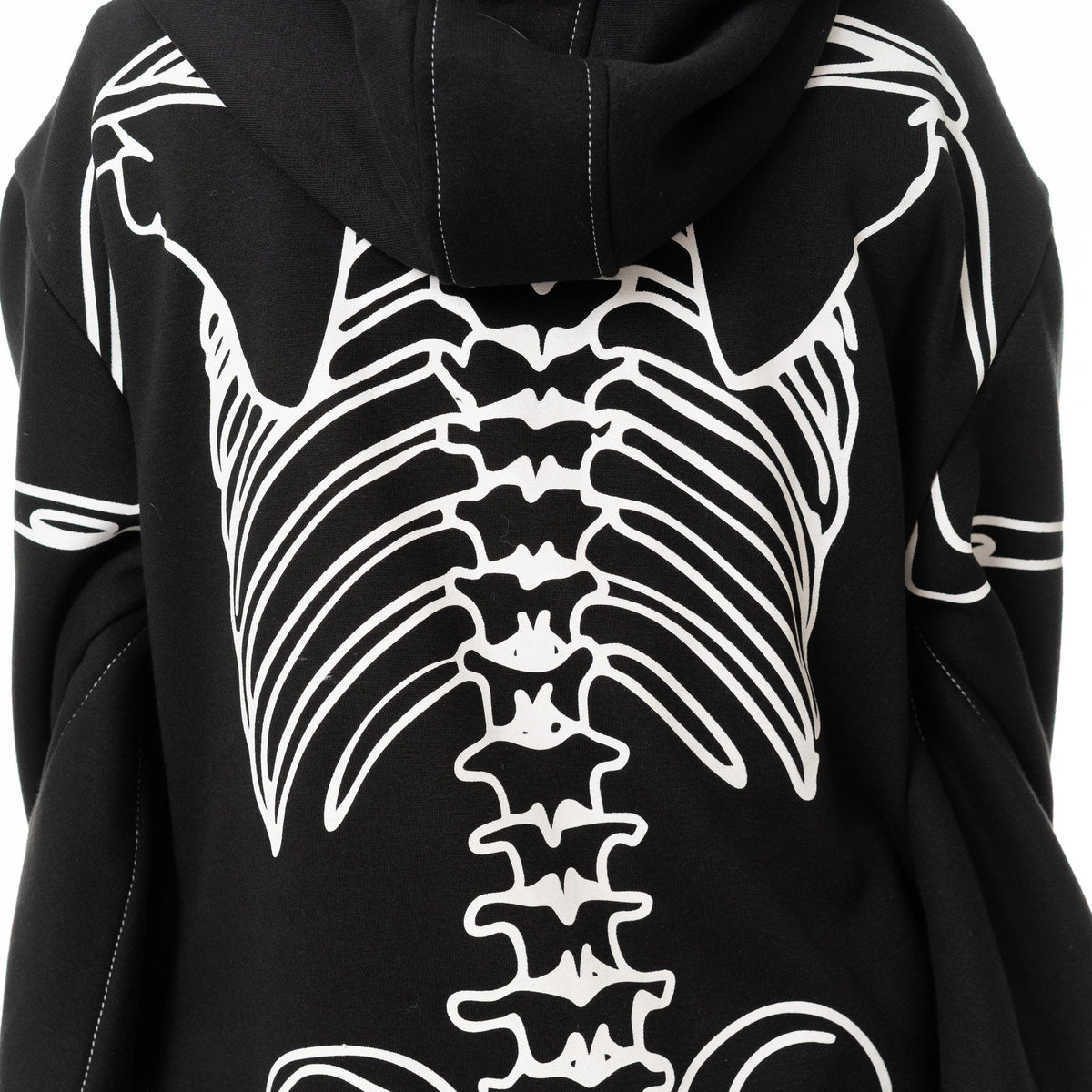 POIZEN HEARTLESS ANATOMY BAT BONE HOOD BLACK