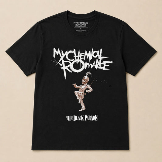 My Chemical Romance Unisex T-Shirt: The Black Parade Cover (Black)