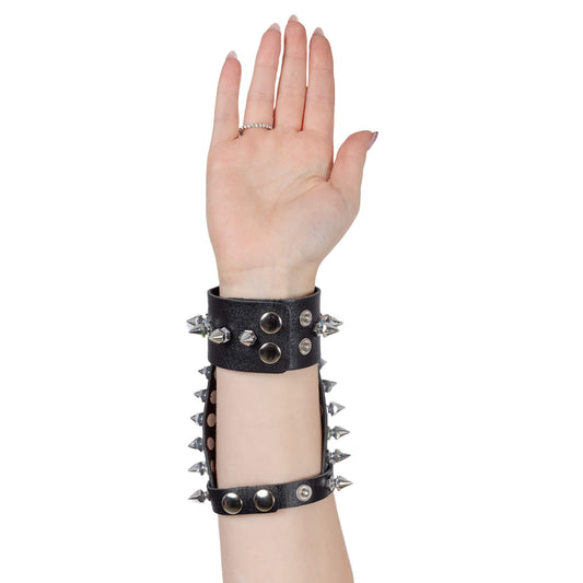 POIZEN INDUSTRIES MOIRA HEART STUD BRACELET