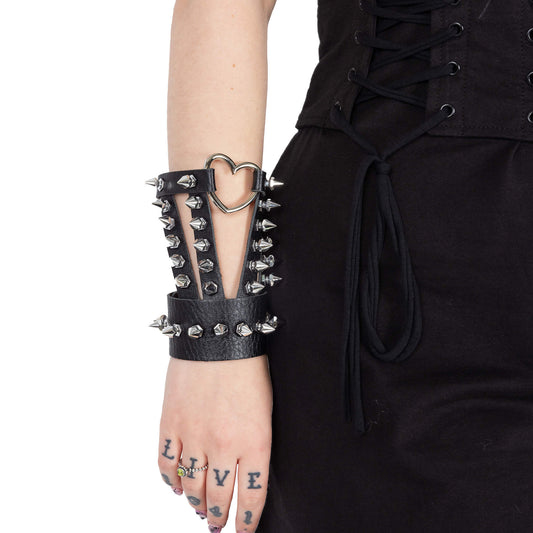 POIZEN INDUSTRIES MOIRA HEART STUD BRACELET