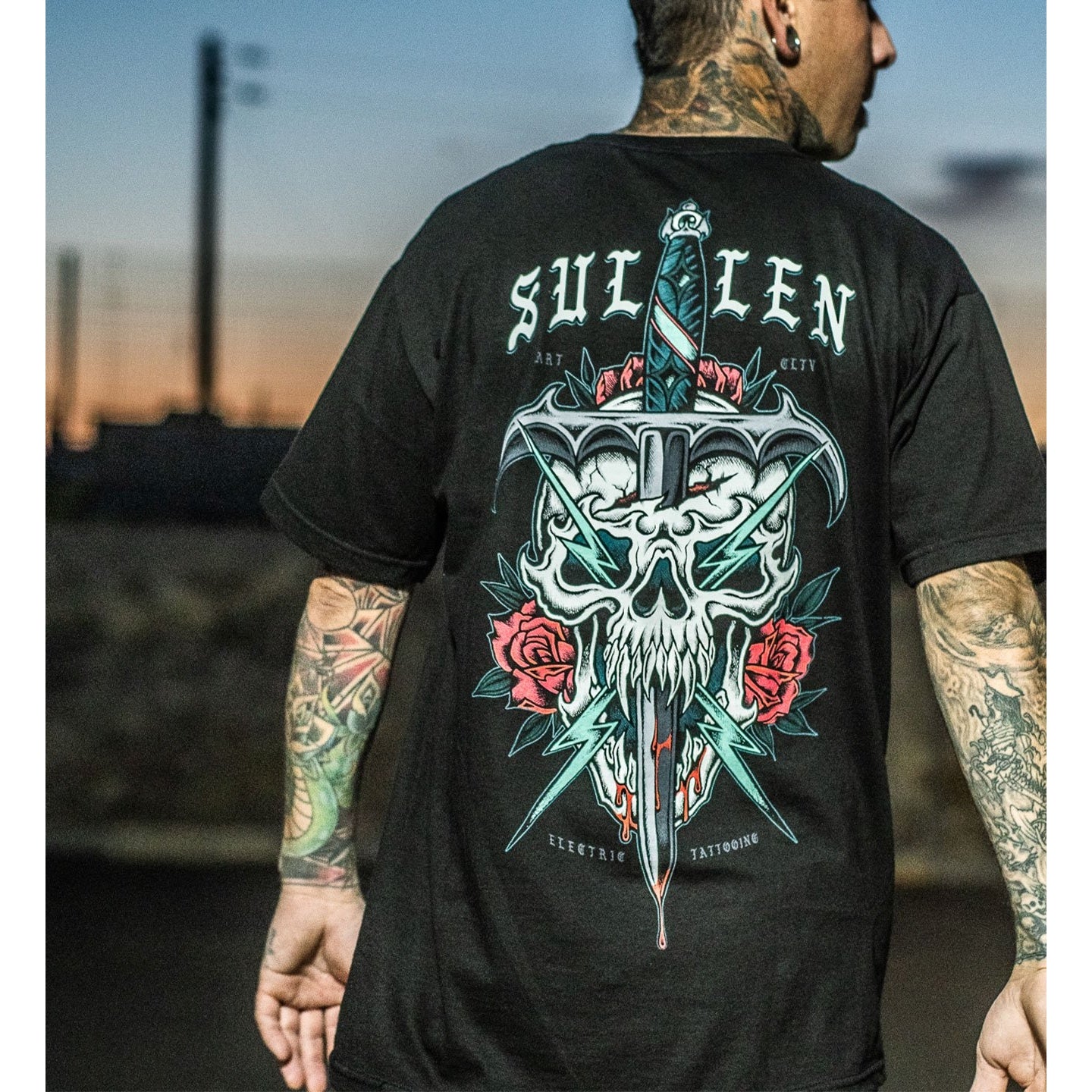 SULLEN CLOTHING ZAP DAGGER STANDARD T-SHIRT(M)