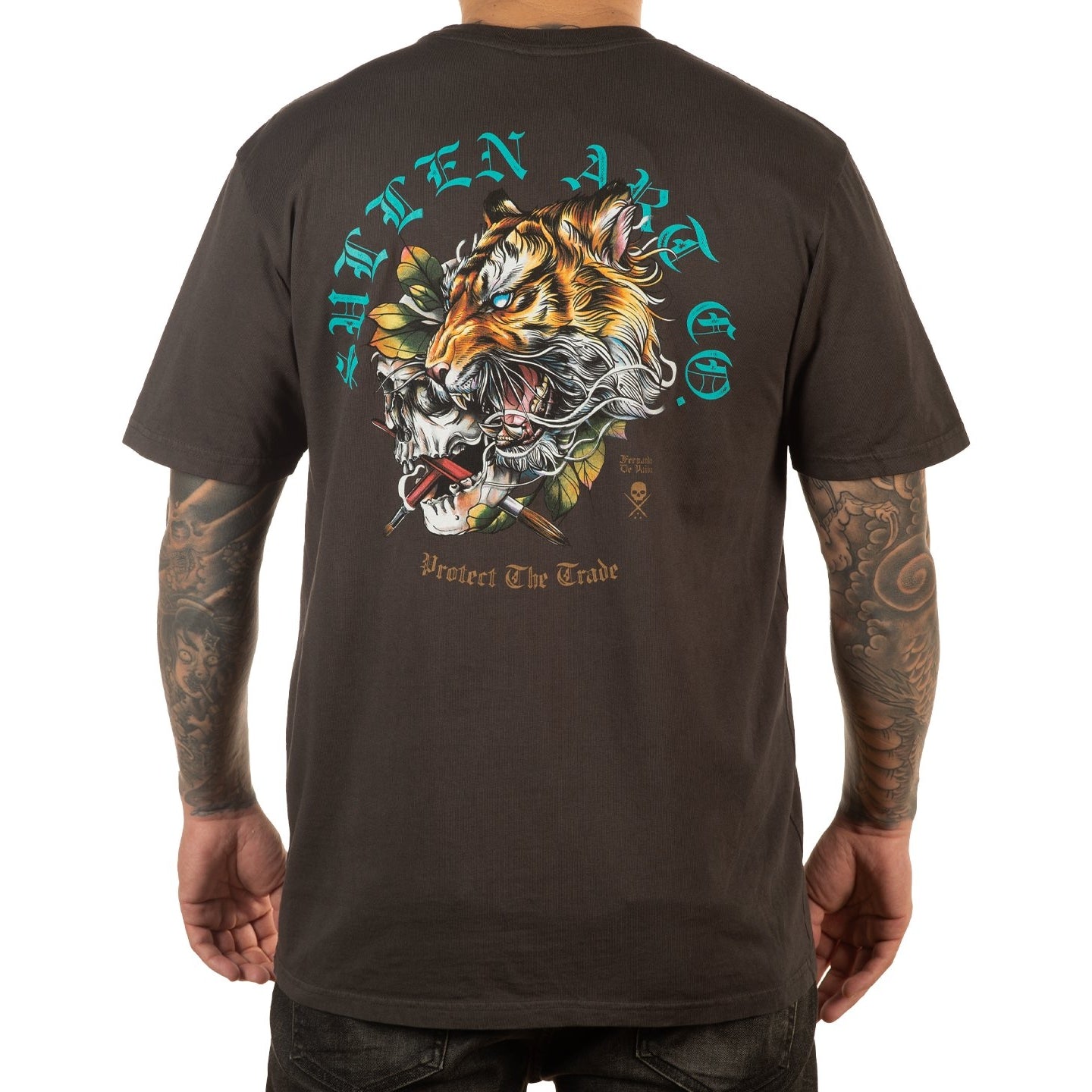 SULLEN CLOTHING TIGER BADGE PREMIUM T-SHIRT