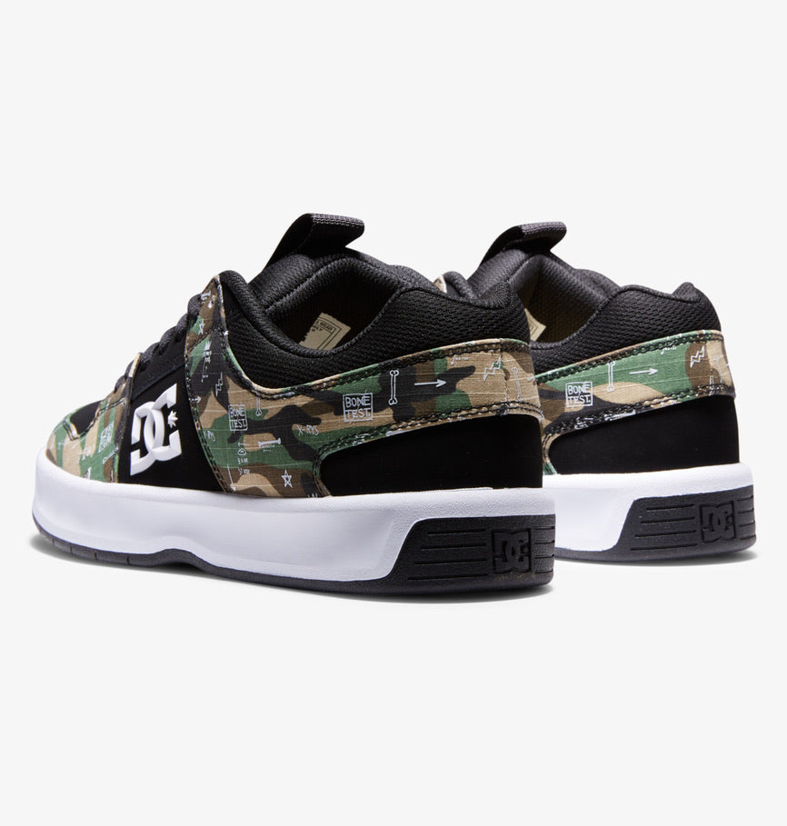 Dc on sale shoes camouflage