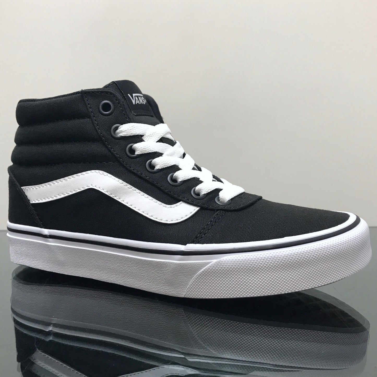 VANS WARD HI BLACK & WHITE UNISEX TRAINERS